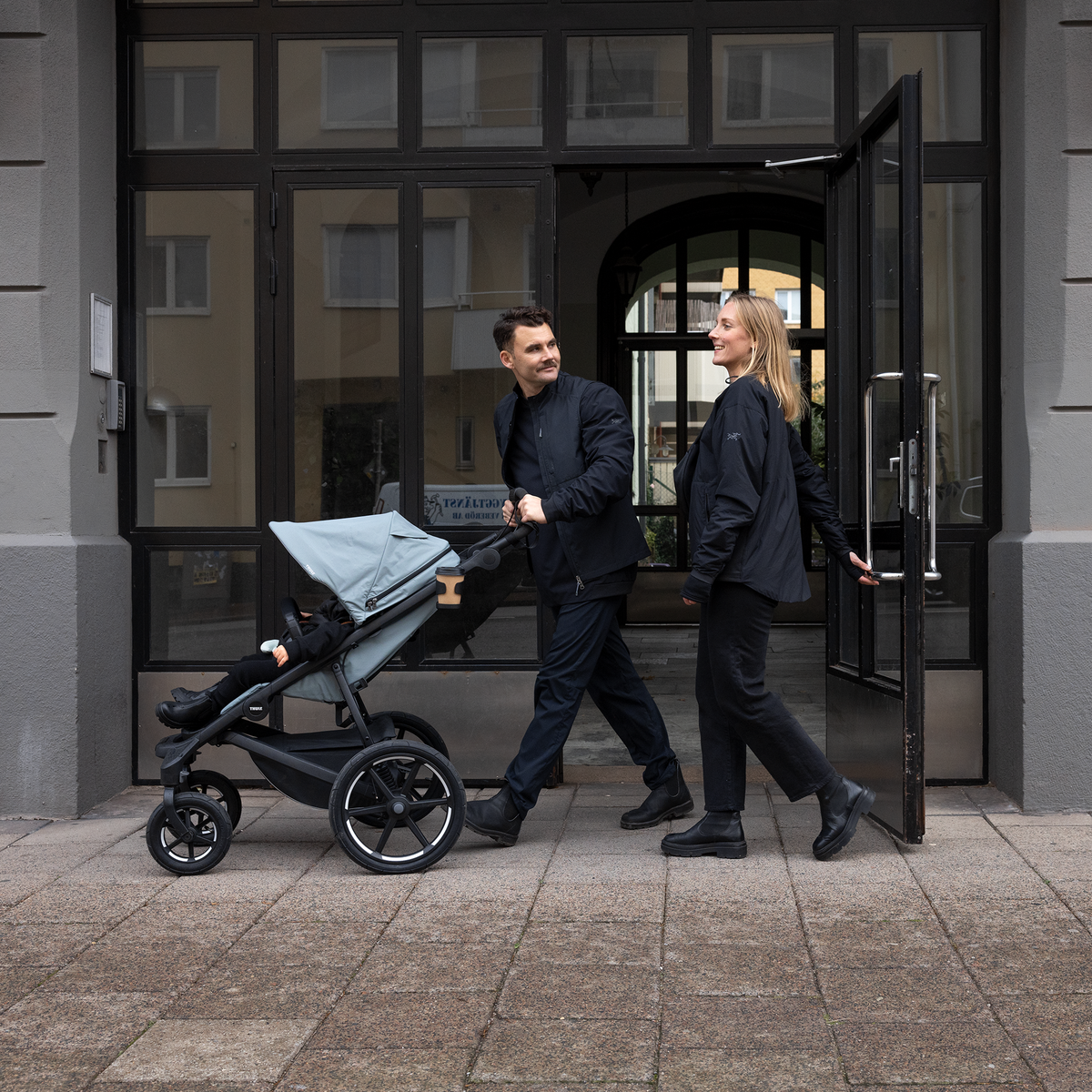 Thule Urban Glide 4-rattaline jalutuskäru