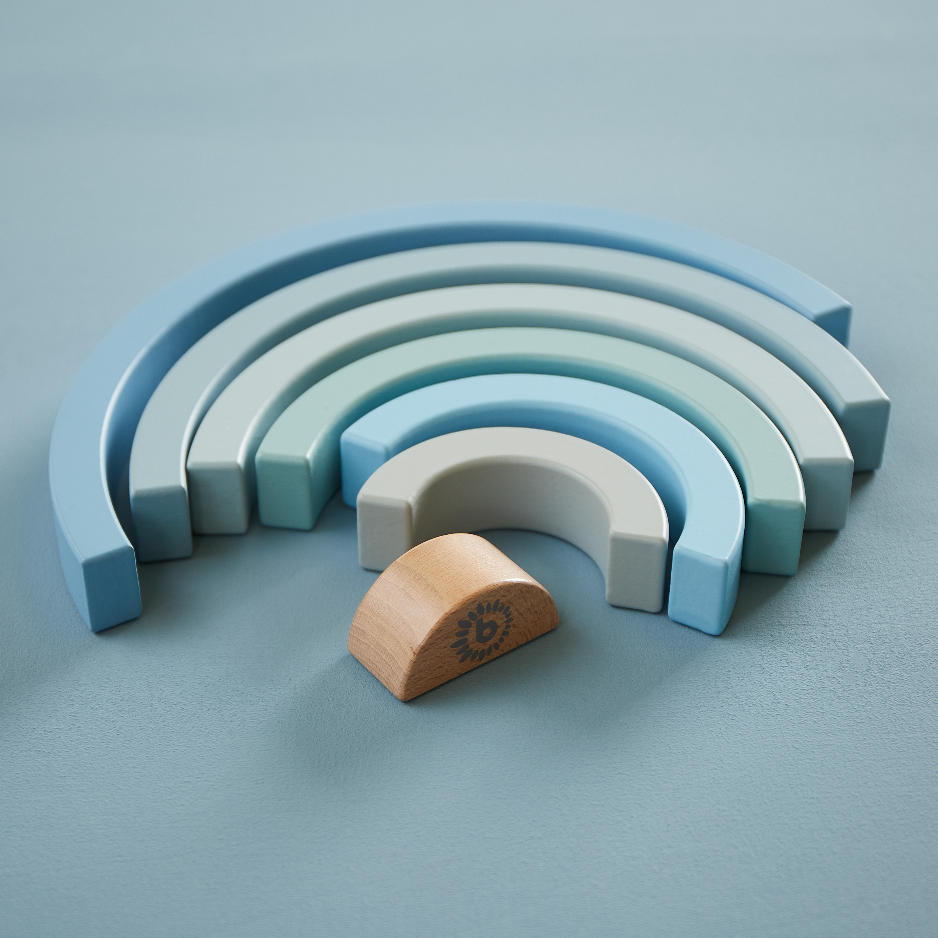 Bieco wooden rainbow – Blue