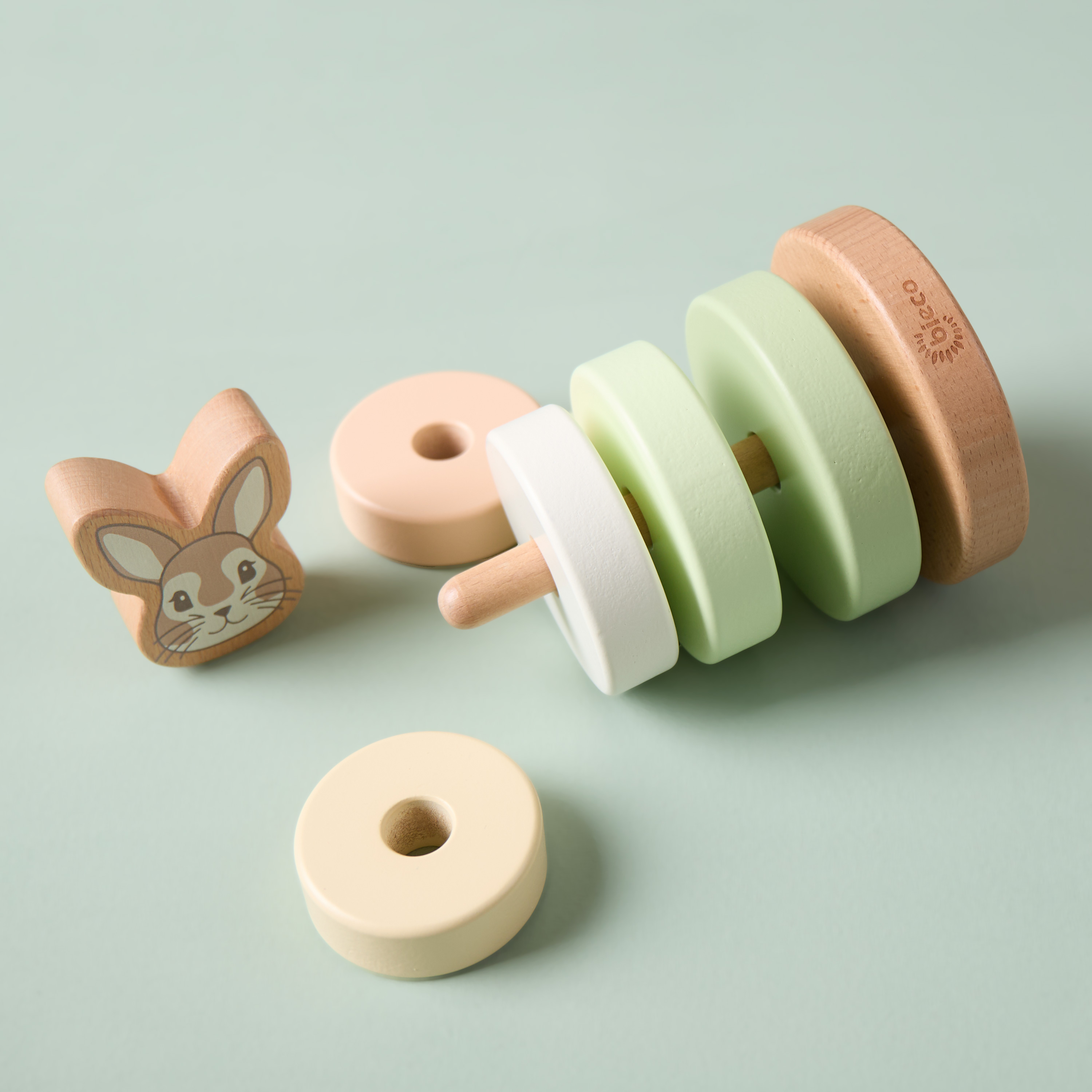 Bieco puidust ladumistorn – Jänes Fine