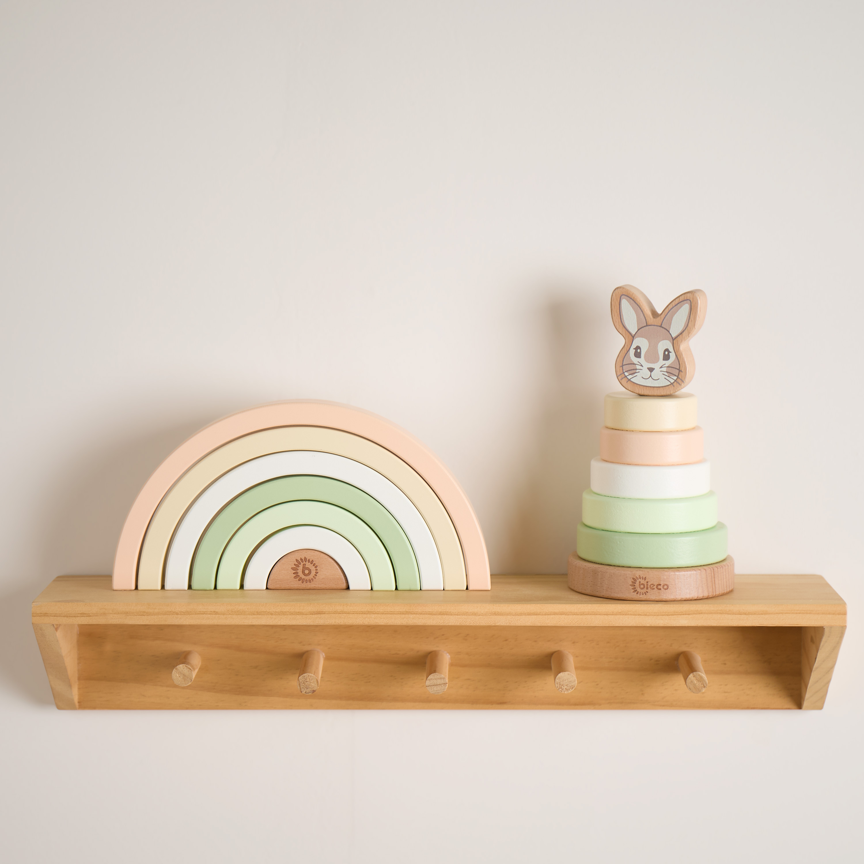 Bieco puidust ladumistorn – Jänes Fine