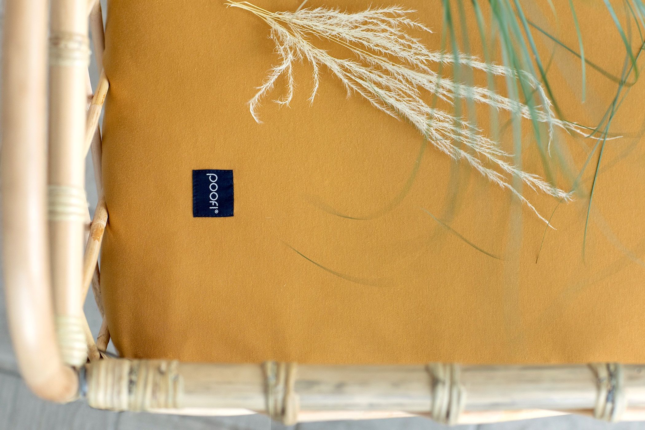 Kummiga voodilina, mustard