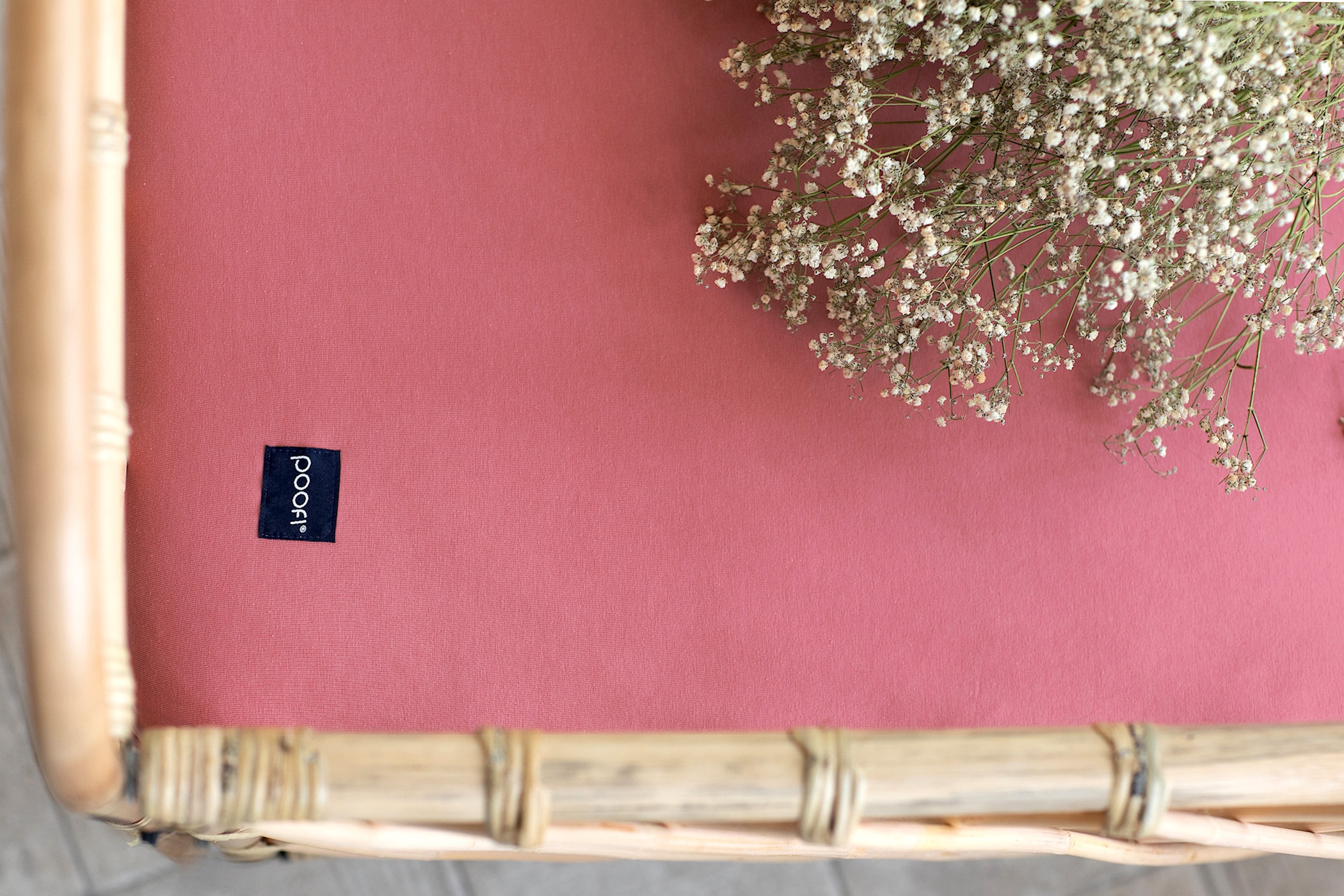 Kummiga voodilina, maroon