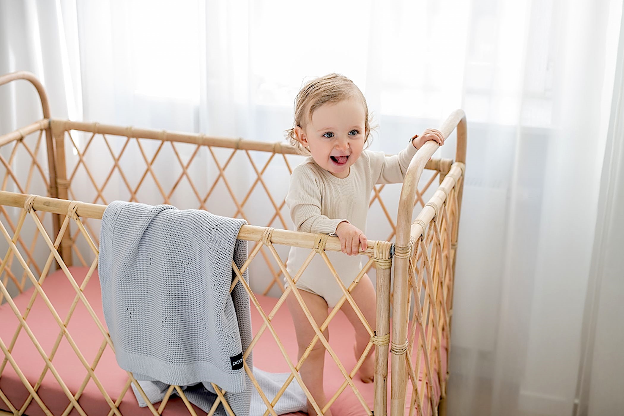 Kummiga voodilina, herbal rose