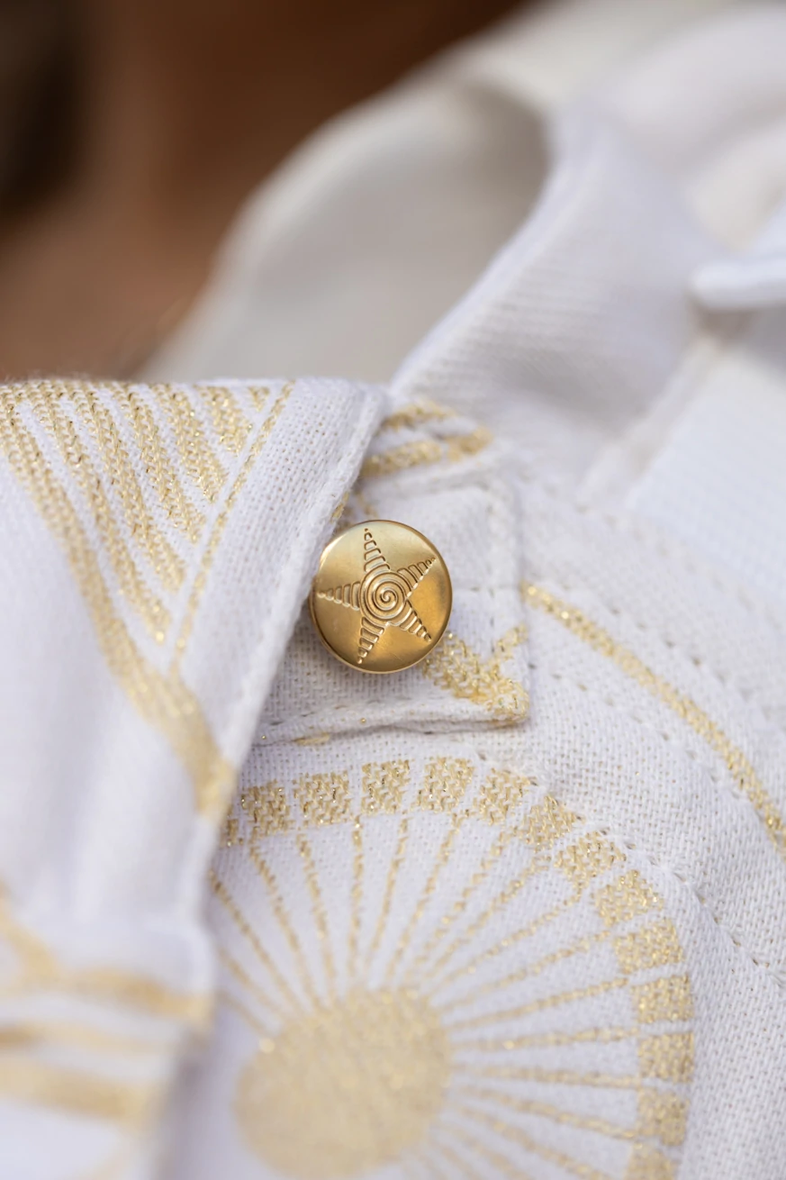 baby carrier Flip Gold treasure by Fiona Erdmann