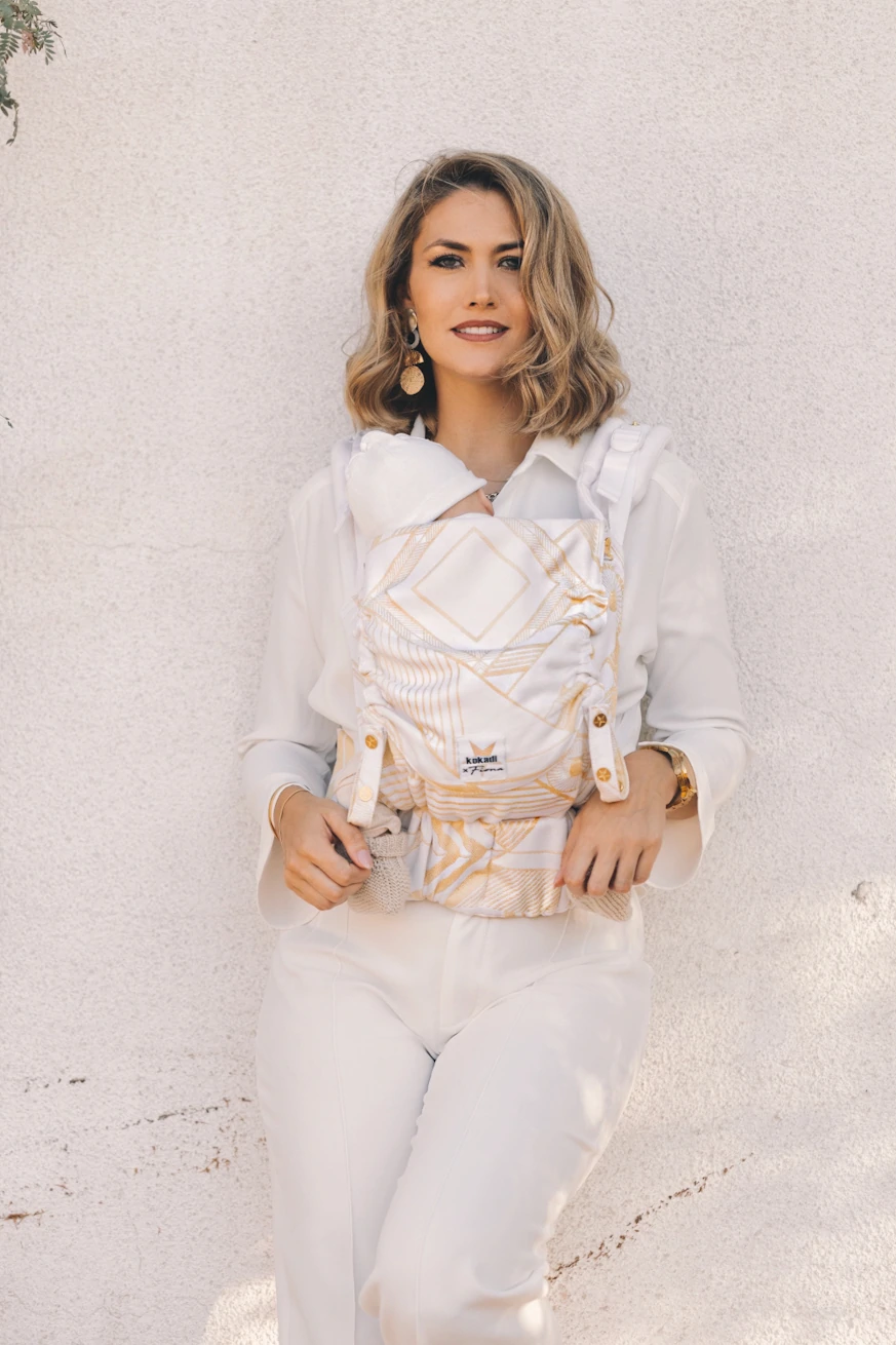 baby carrier Flip Gold treasure by Fiona Erdmann