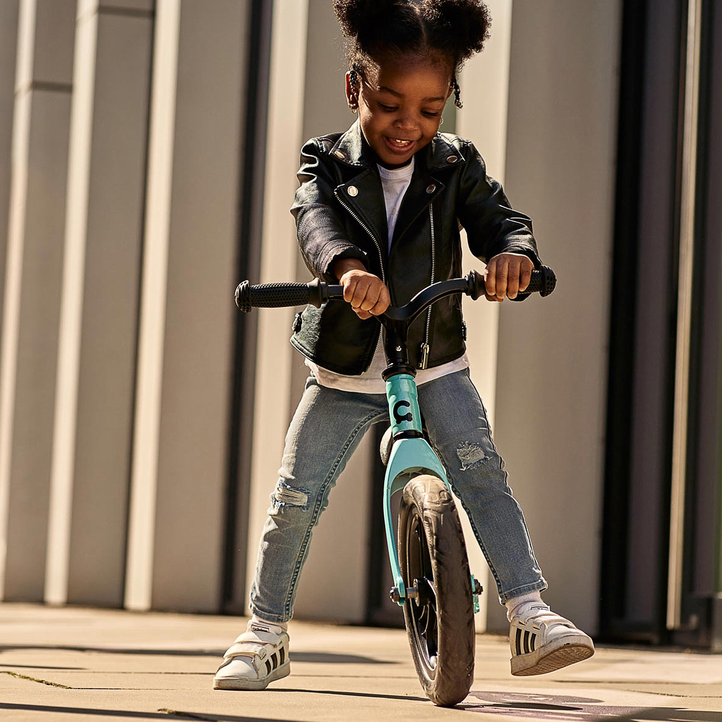 Cariboo MAGNESIUM PRO tasakaaluratas (värvivalik)