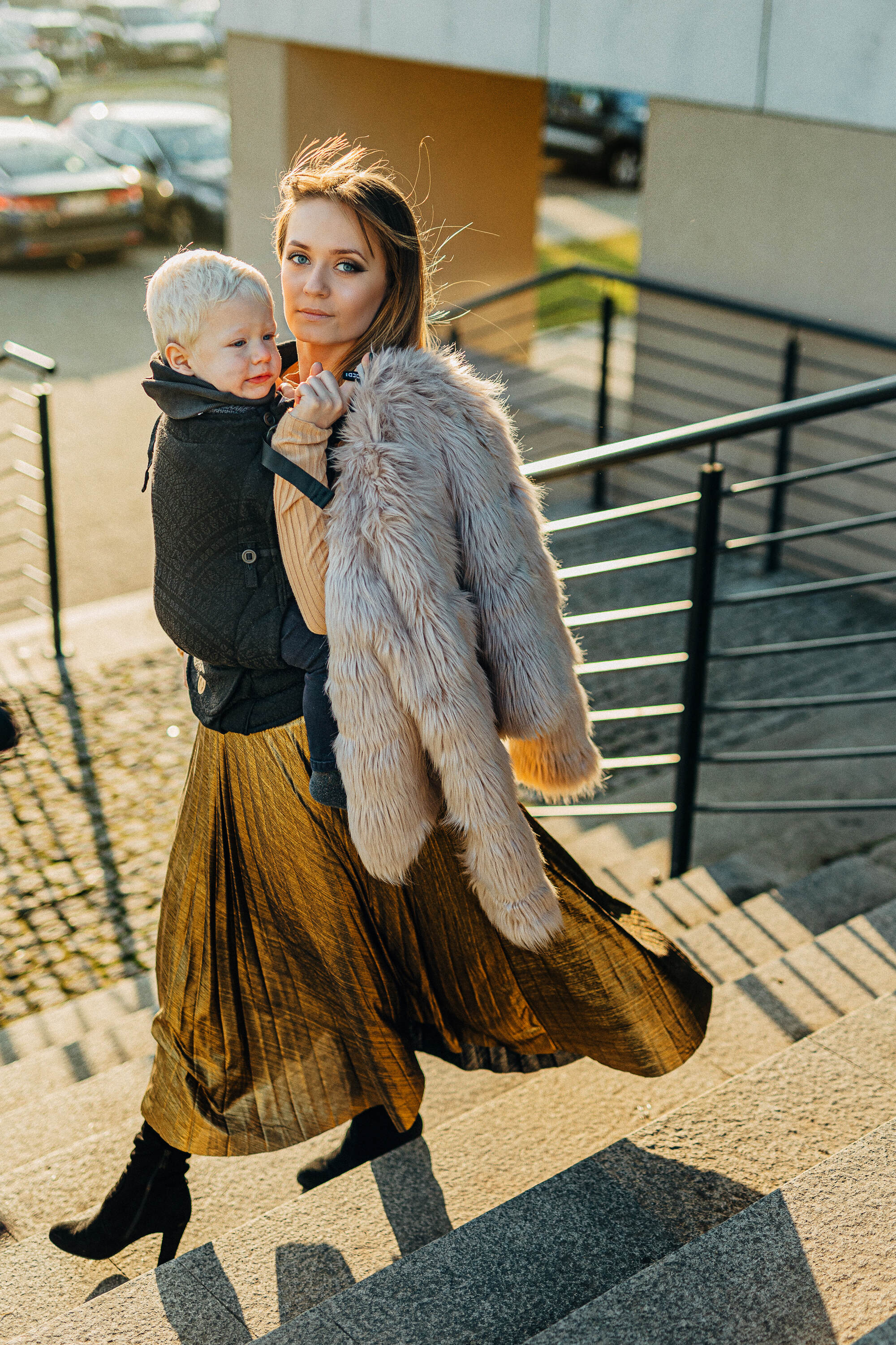 LennyUpGrade carrier Peacock's Tail - Pitch Black