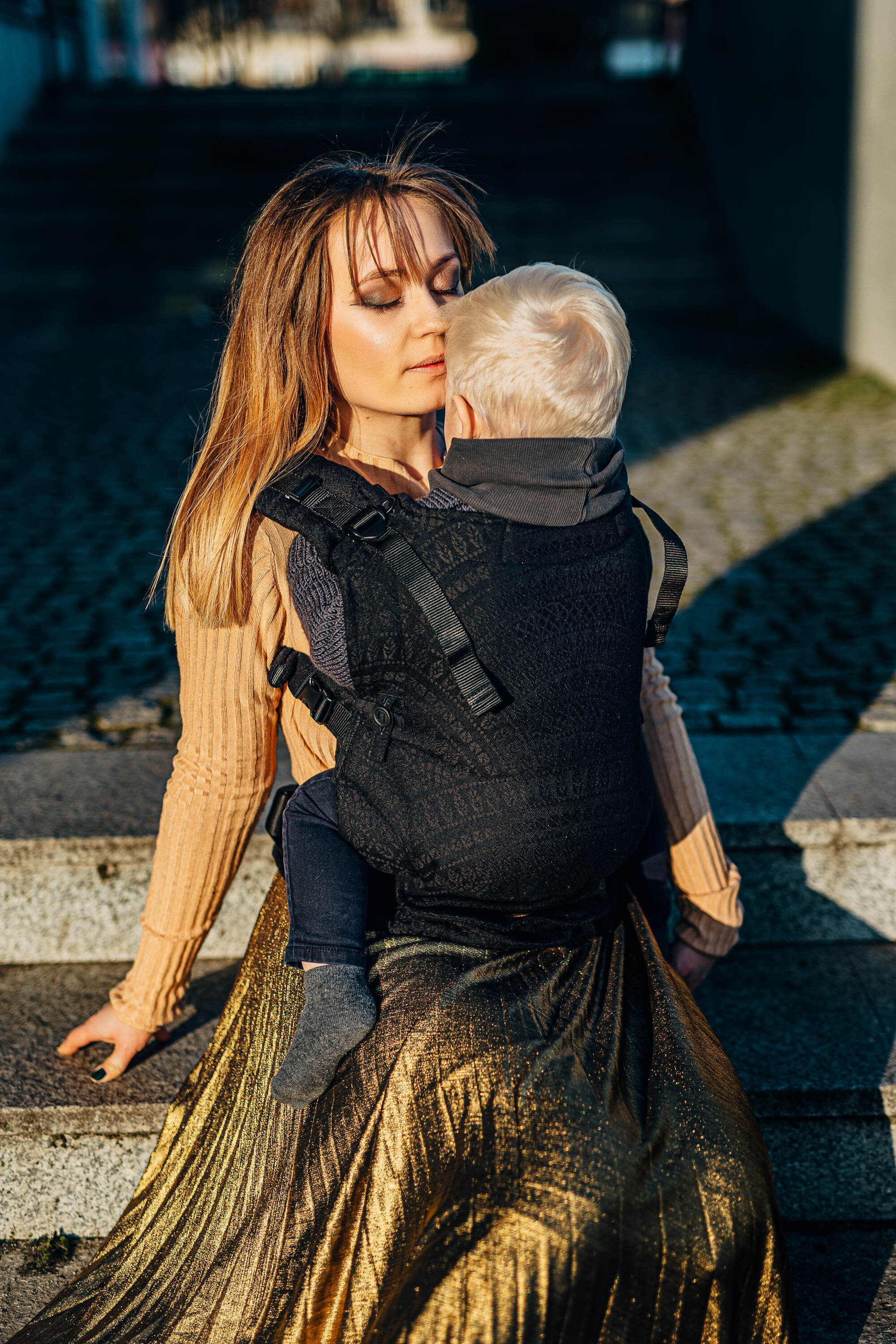 LennyUpGrade carrier Peacock's Tail - Pitch Black