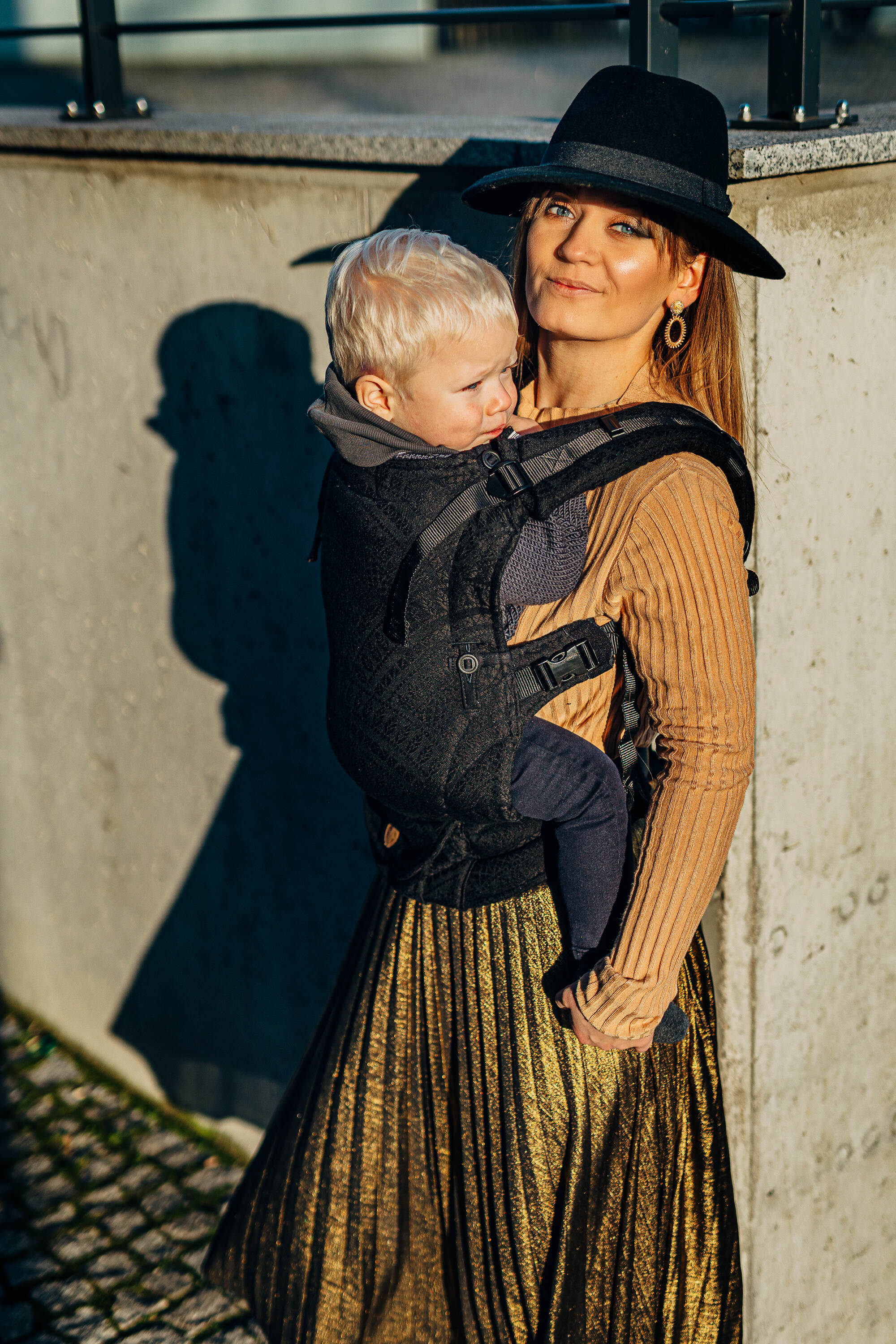 LennyUpGrade carrier Peacock's Tail - Pitch Black