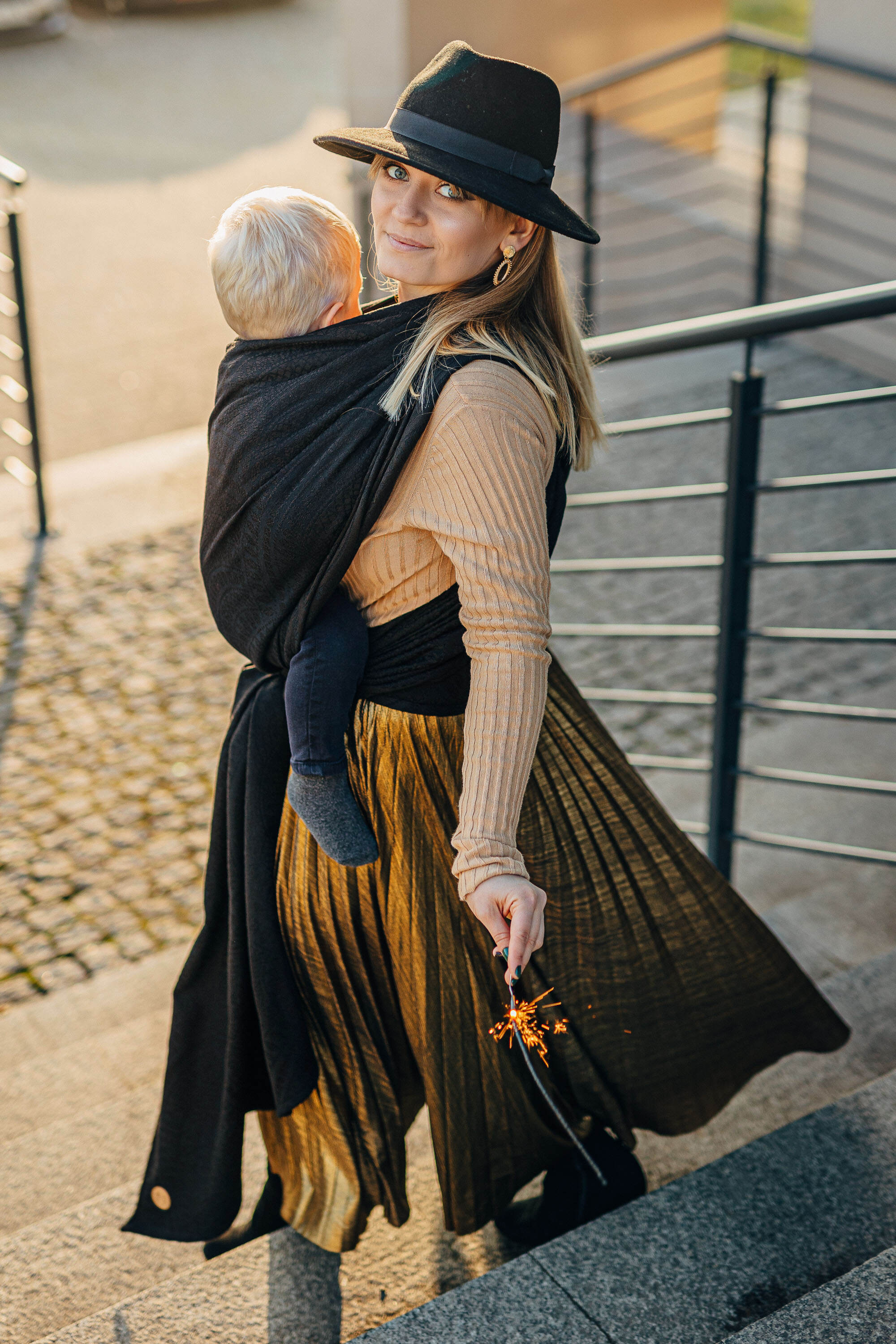 LennyLamb kandelina, Peacock's Tail -  Pitch Black