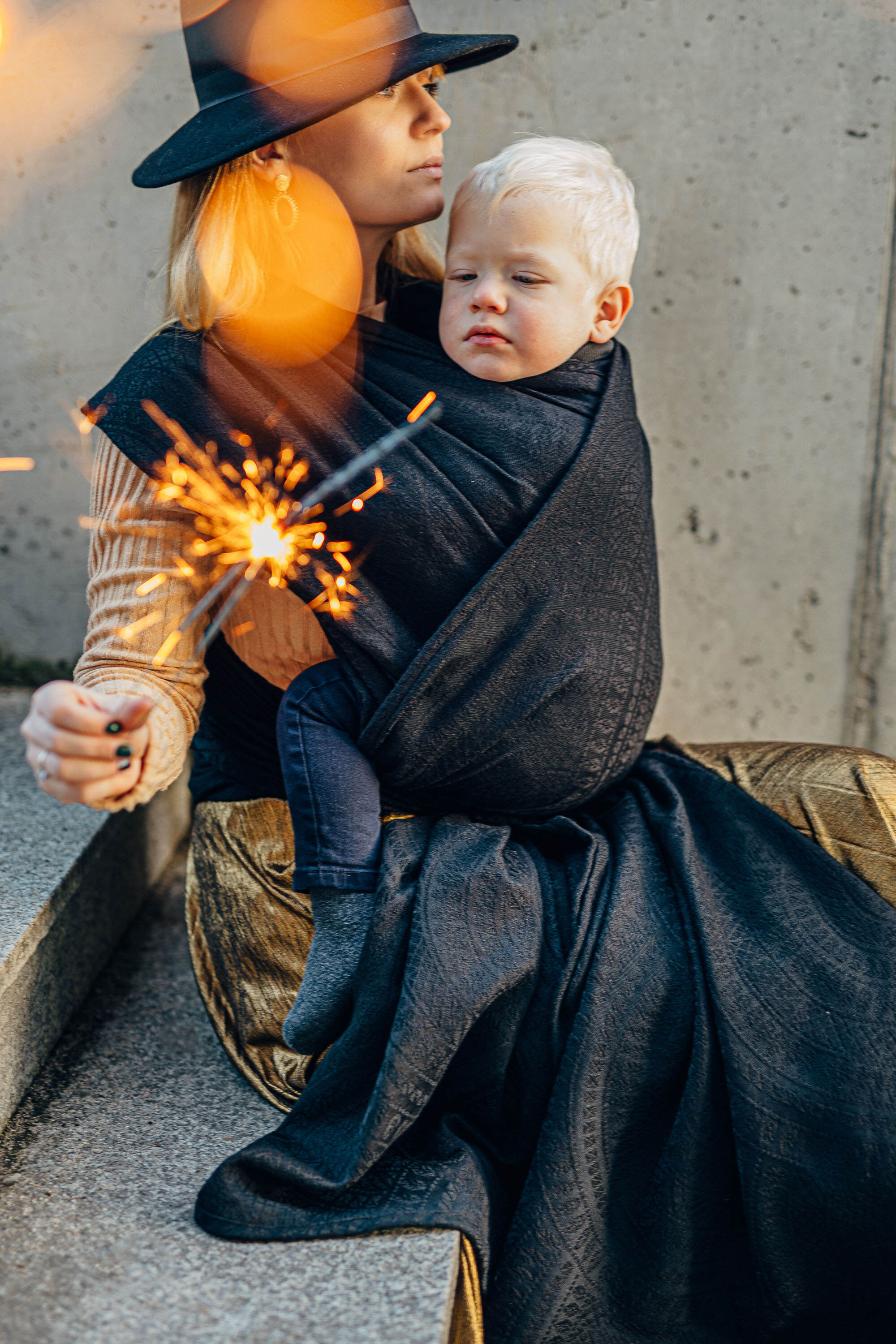 LennyLamb kandelina, Peacock's Tail -  Pitch Black
