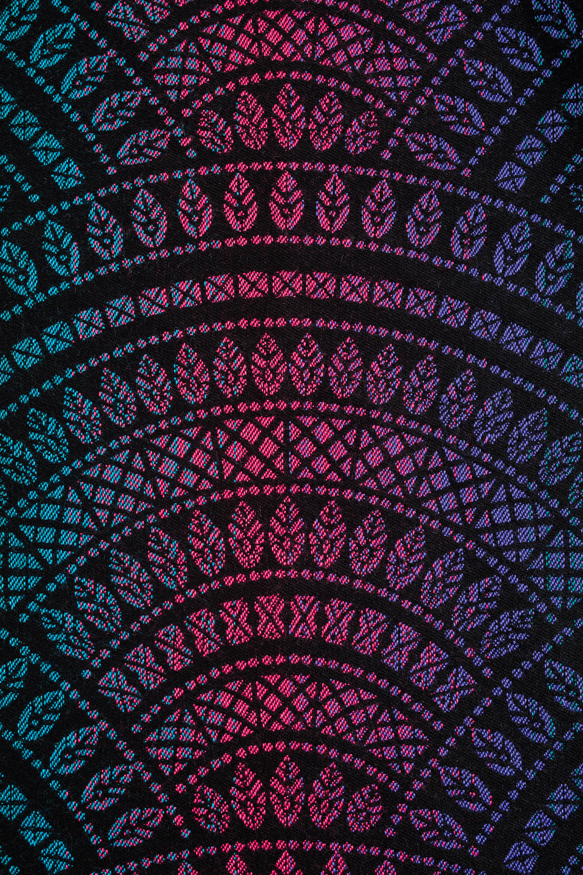 LennyLamb kandelina, Peacock's Tail -  Black Opal