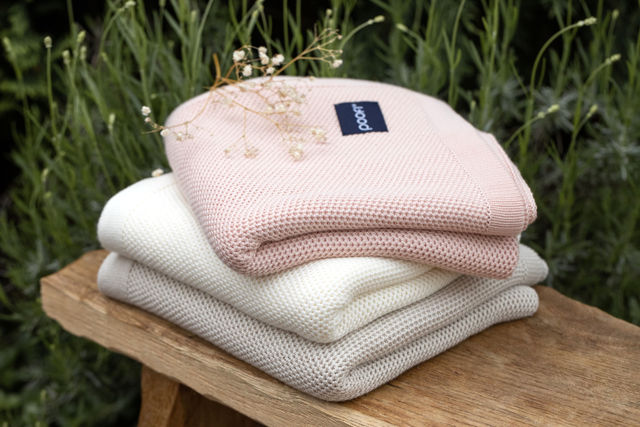 Knitted Bamboo Blanket Faro 