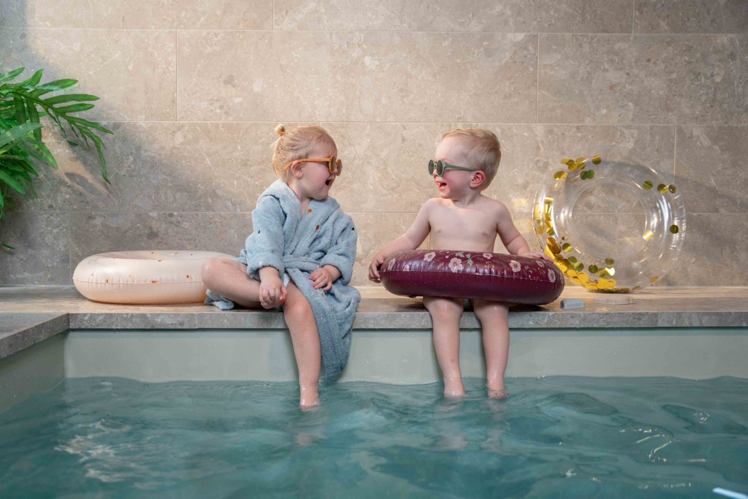 Ujumisrõngas Alfie - Gold Confetti