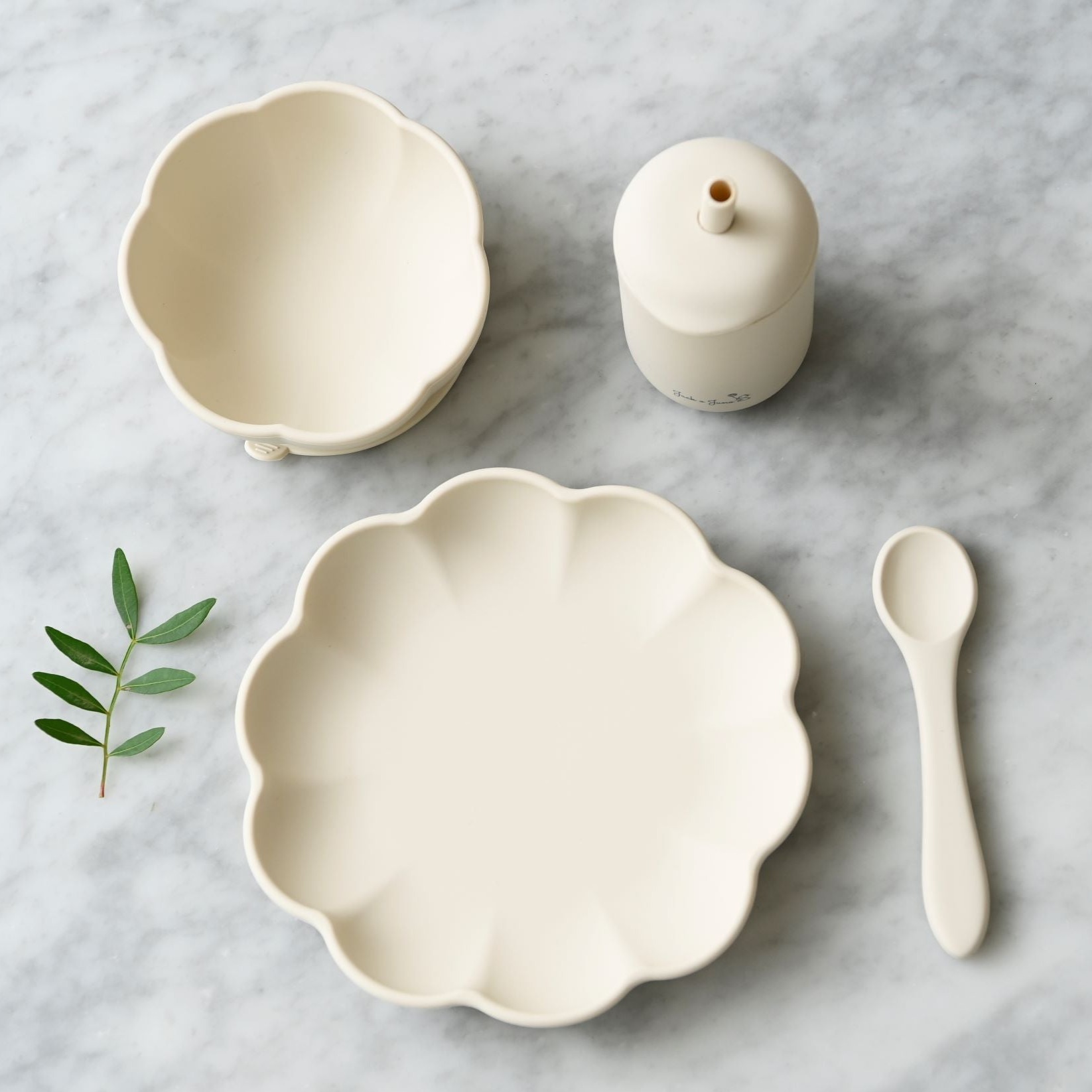 Jack o Juno Little Poppy Dining Set