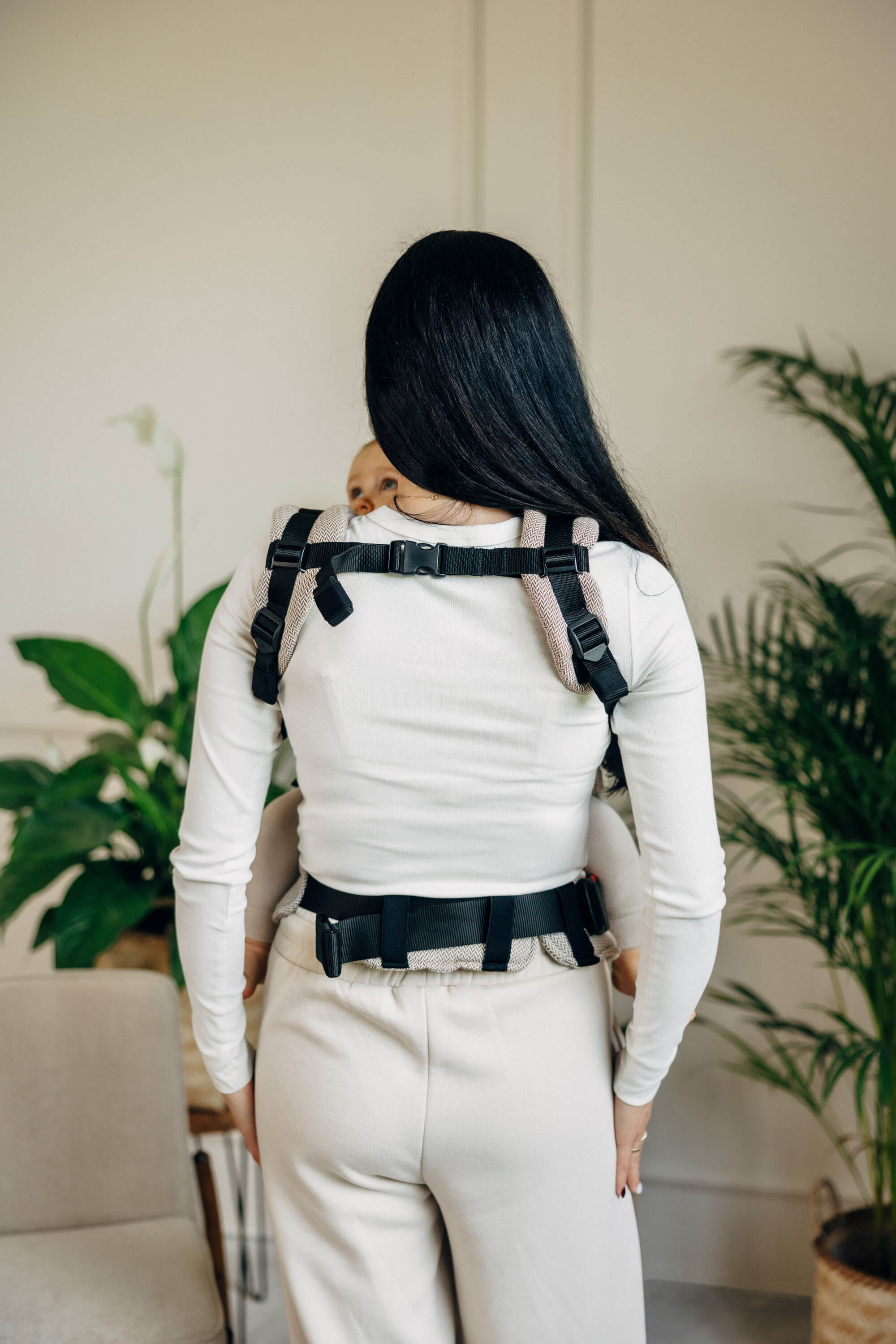 LennyUpGrade carrier Little Herringbone Almond