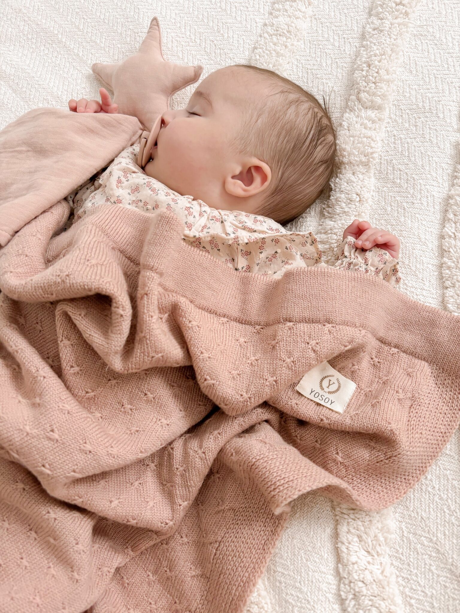 100% meriinovillast tekk STARS 100x80cm (värvivalik)