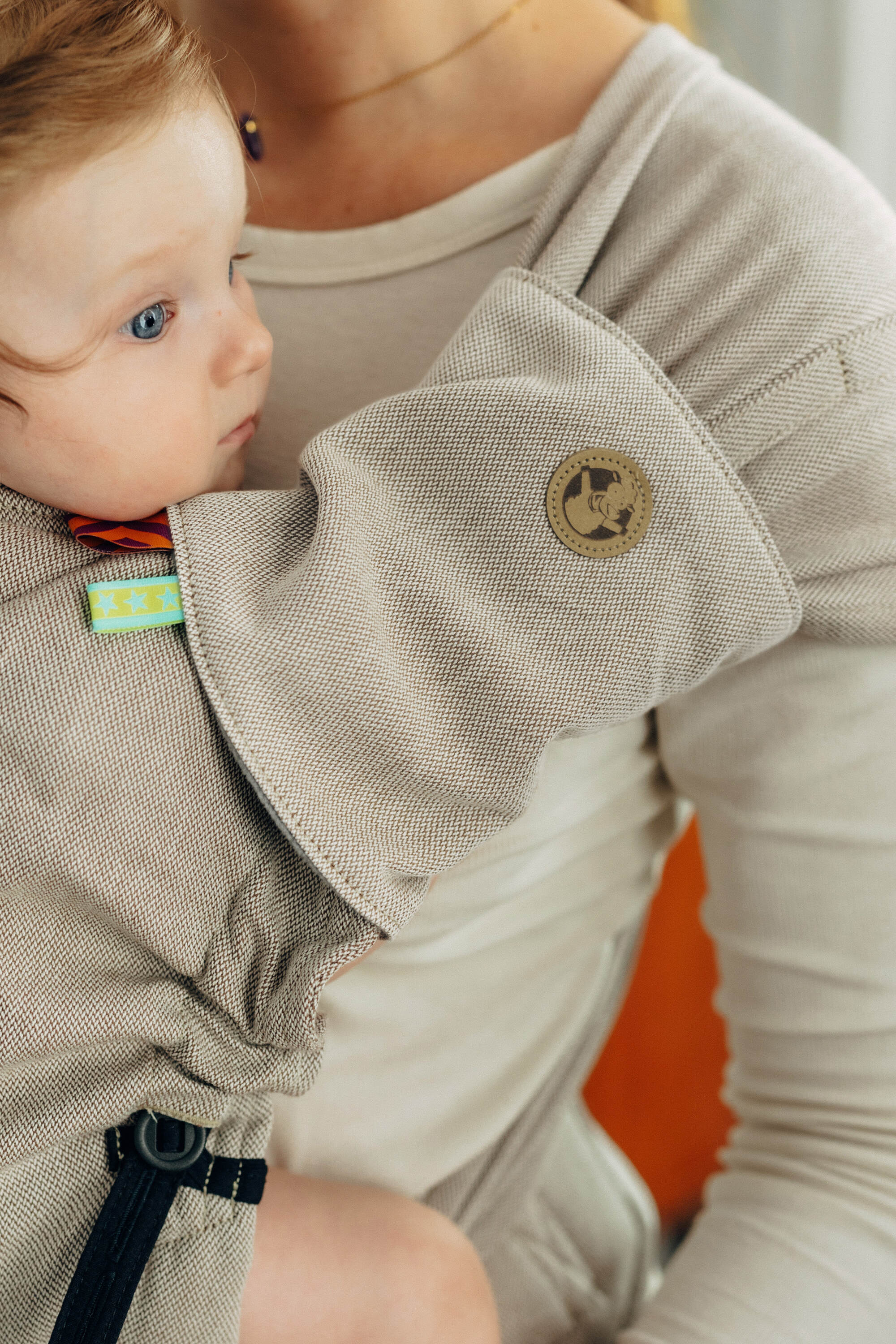 LennyLamb Drool Pads & Reach Straps Set PEANUT BUTTER