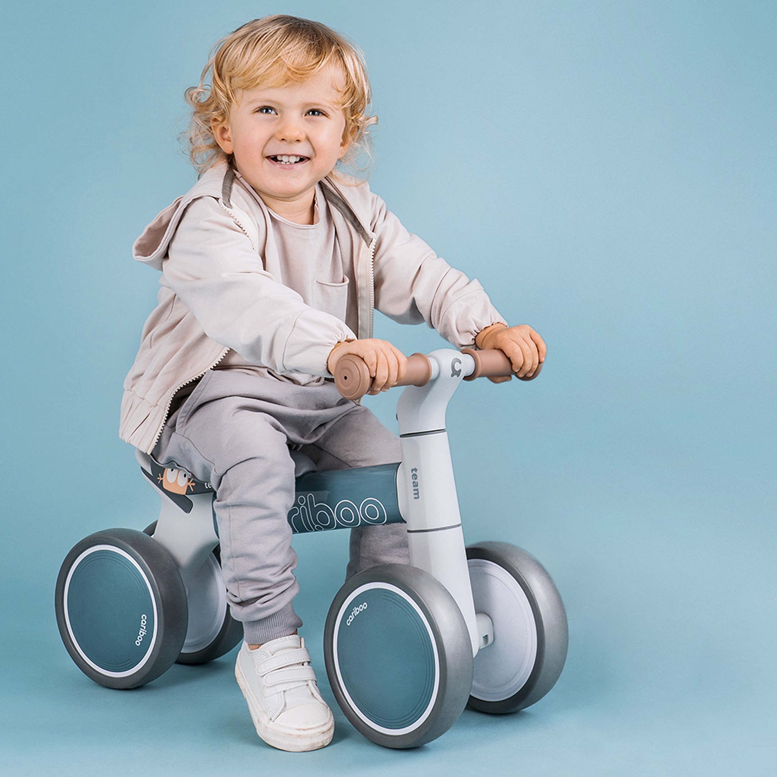 Cariboo TEAM tasakaaluratas (värvivalik)