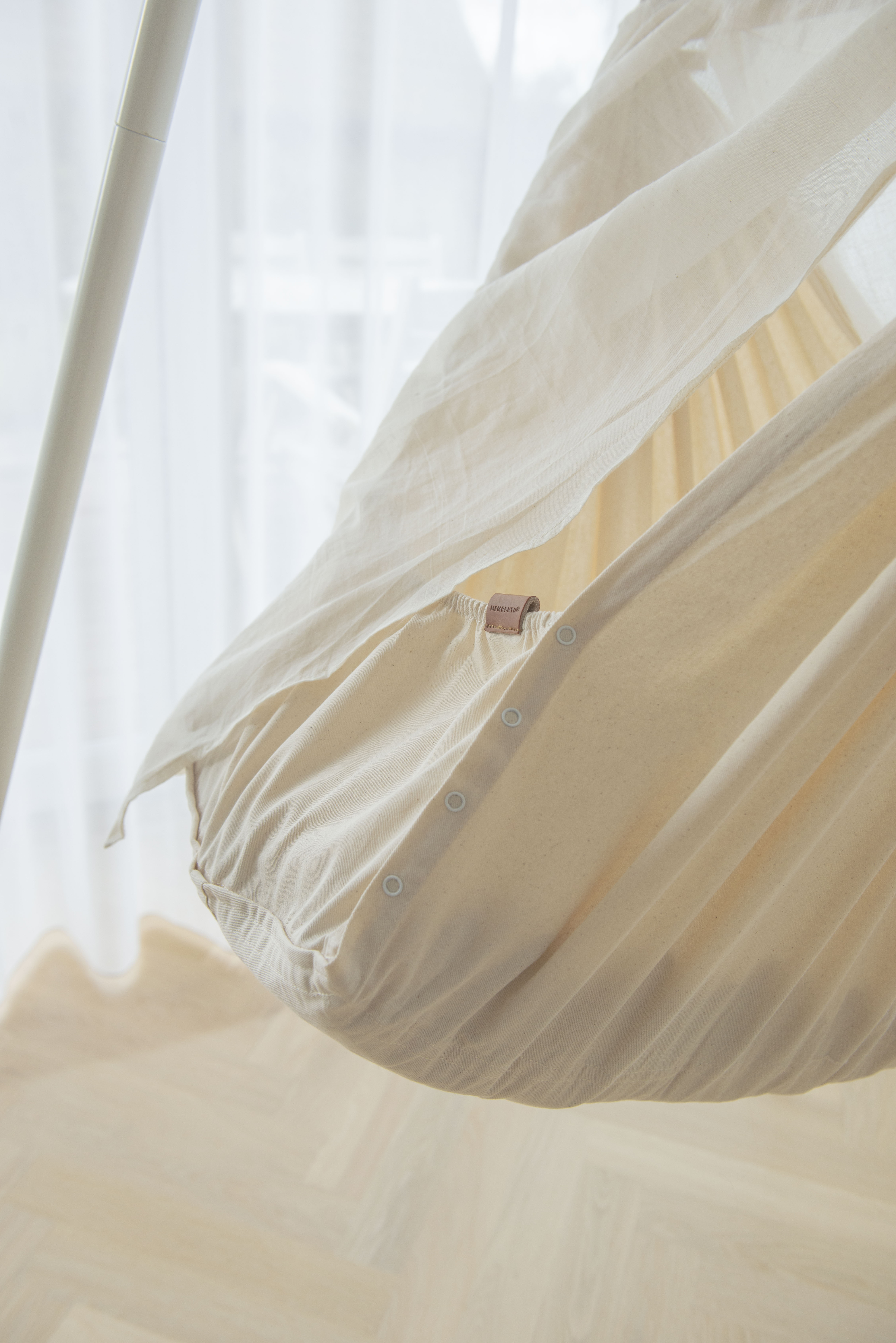 Membantu beebi rippkiigu jalad