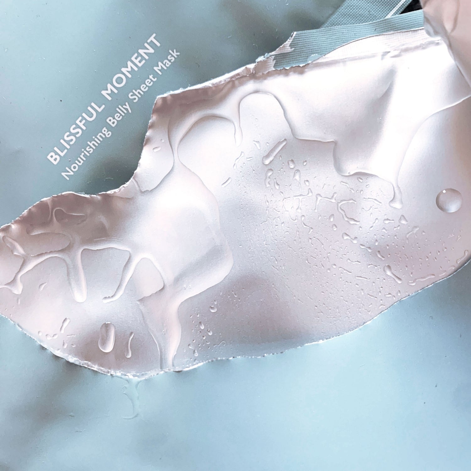 SoKind Blissful Moment Cooling and moisturizing belly sheet masks