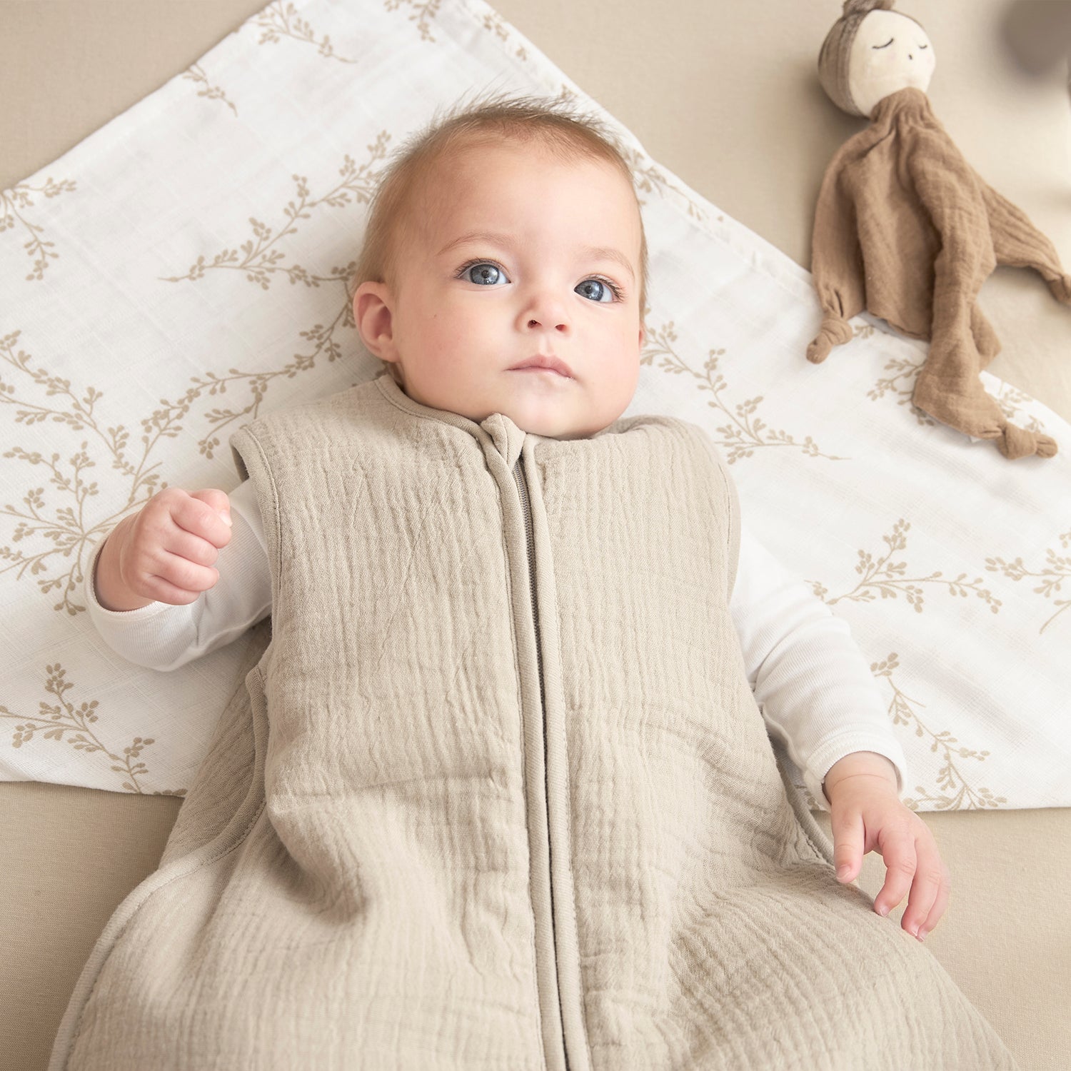 MUSLIINIST MAGAMISKOTT - SAND