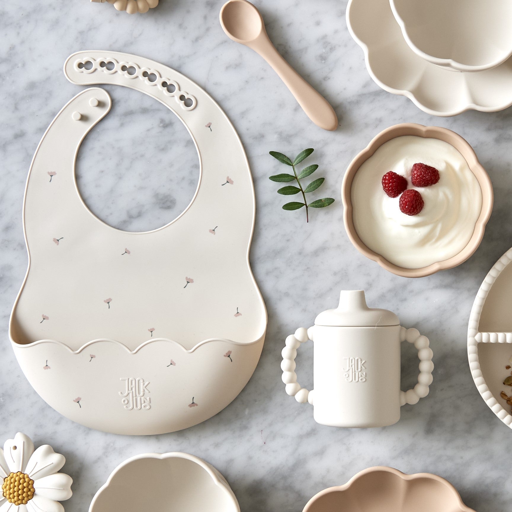 Jack o Juno silikoonist söögipõll - Poppy in Bloom