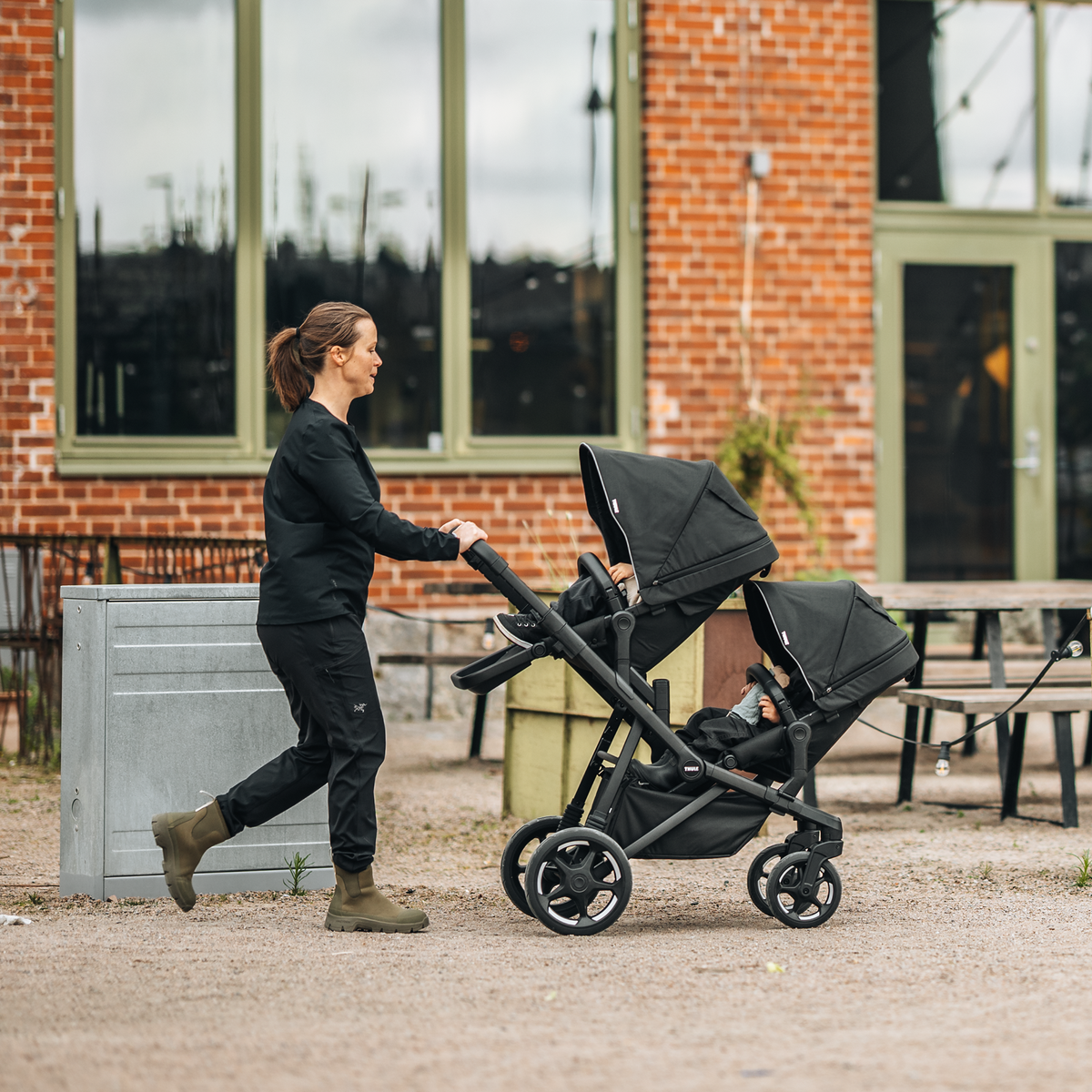 Thule Sleek 2 sibling seat