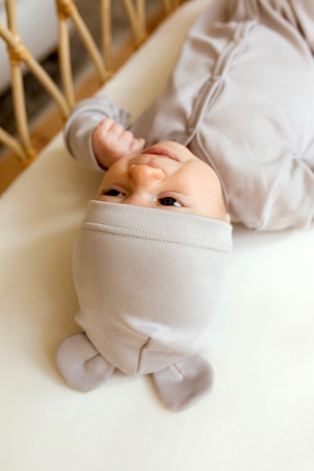 Poofi kõrvadega müts, Light Grey
