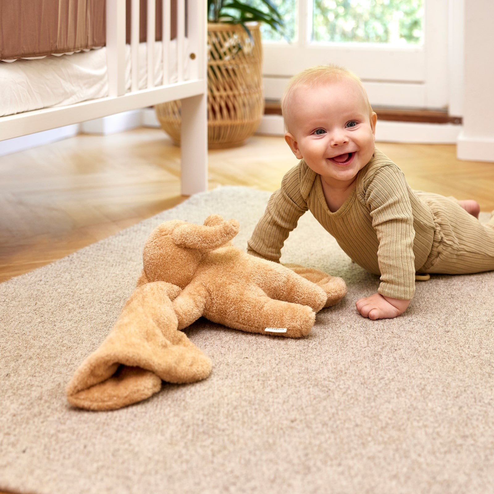 Membenatu Magma weighted stuffed animal