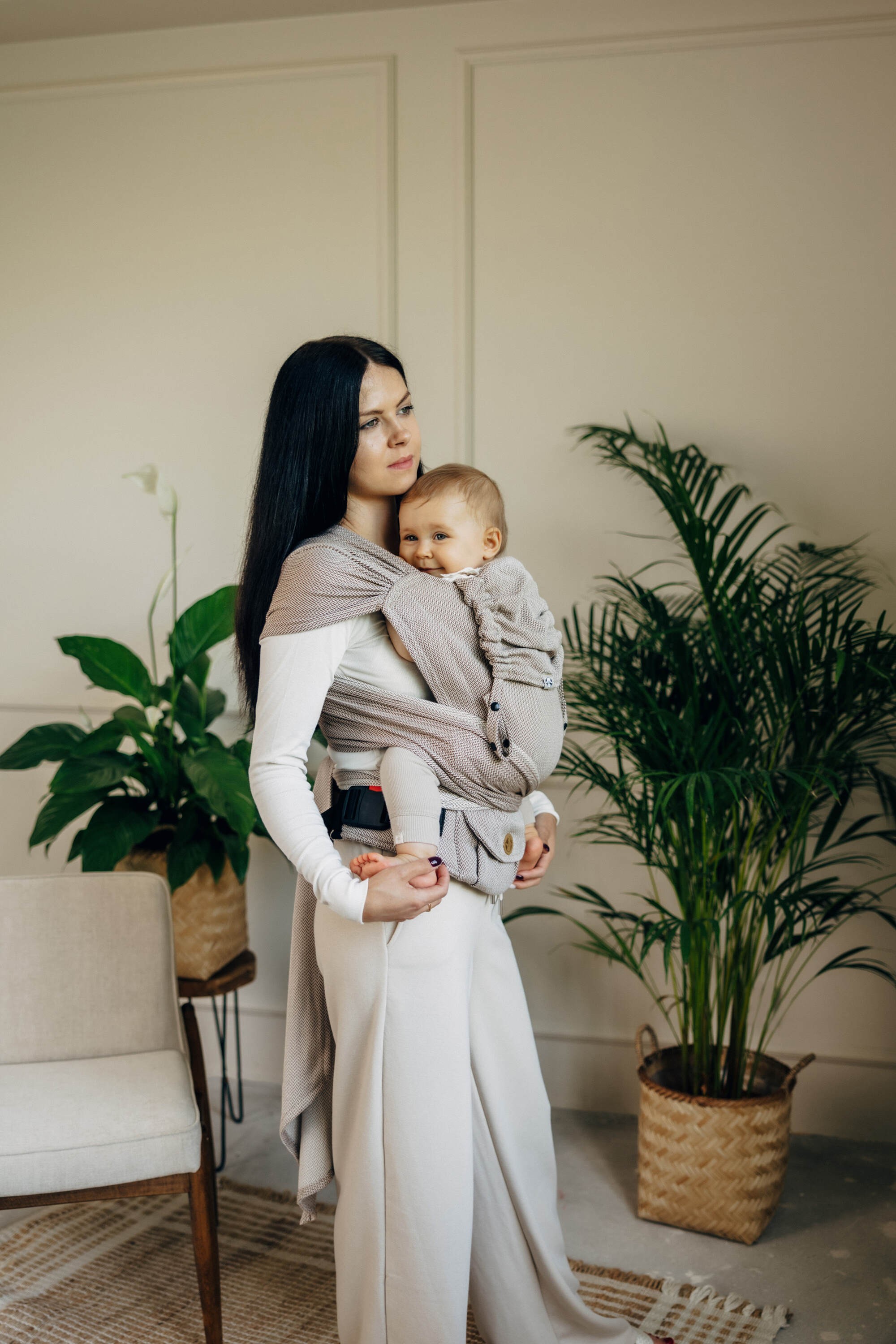 LennyHybrid Carrier, Little Herringbone Almond