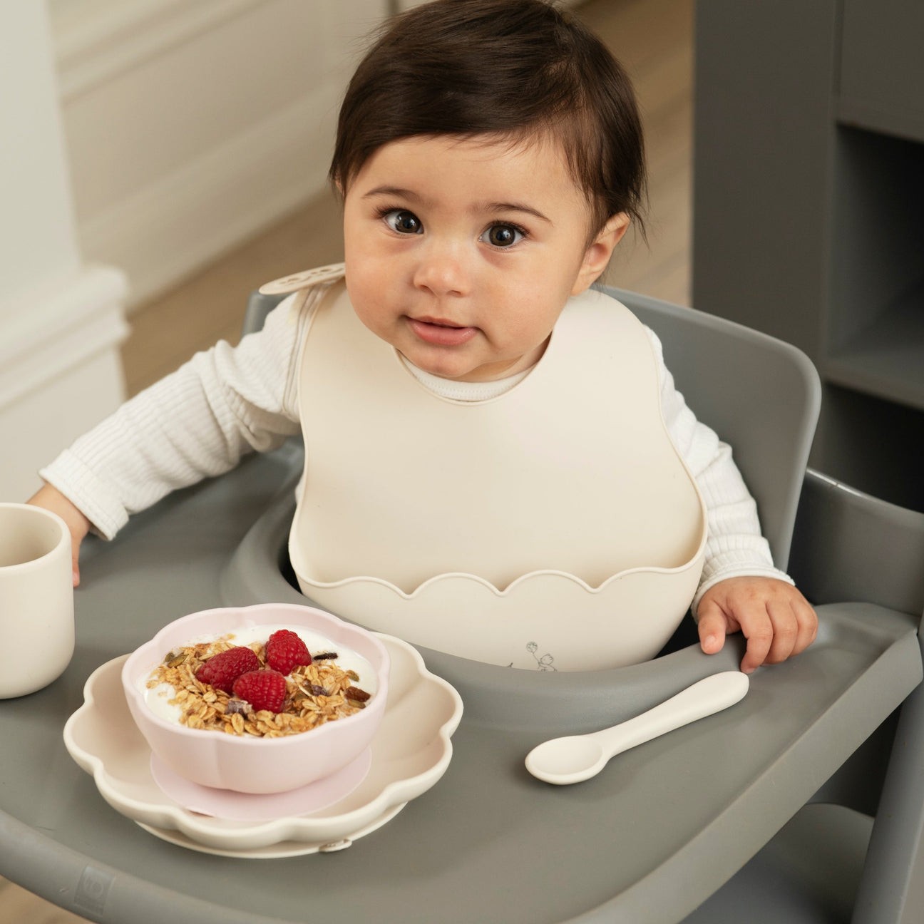 Jack o Juno Poppy Bib