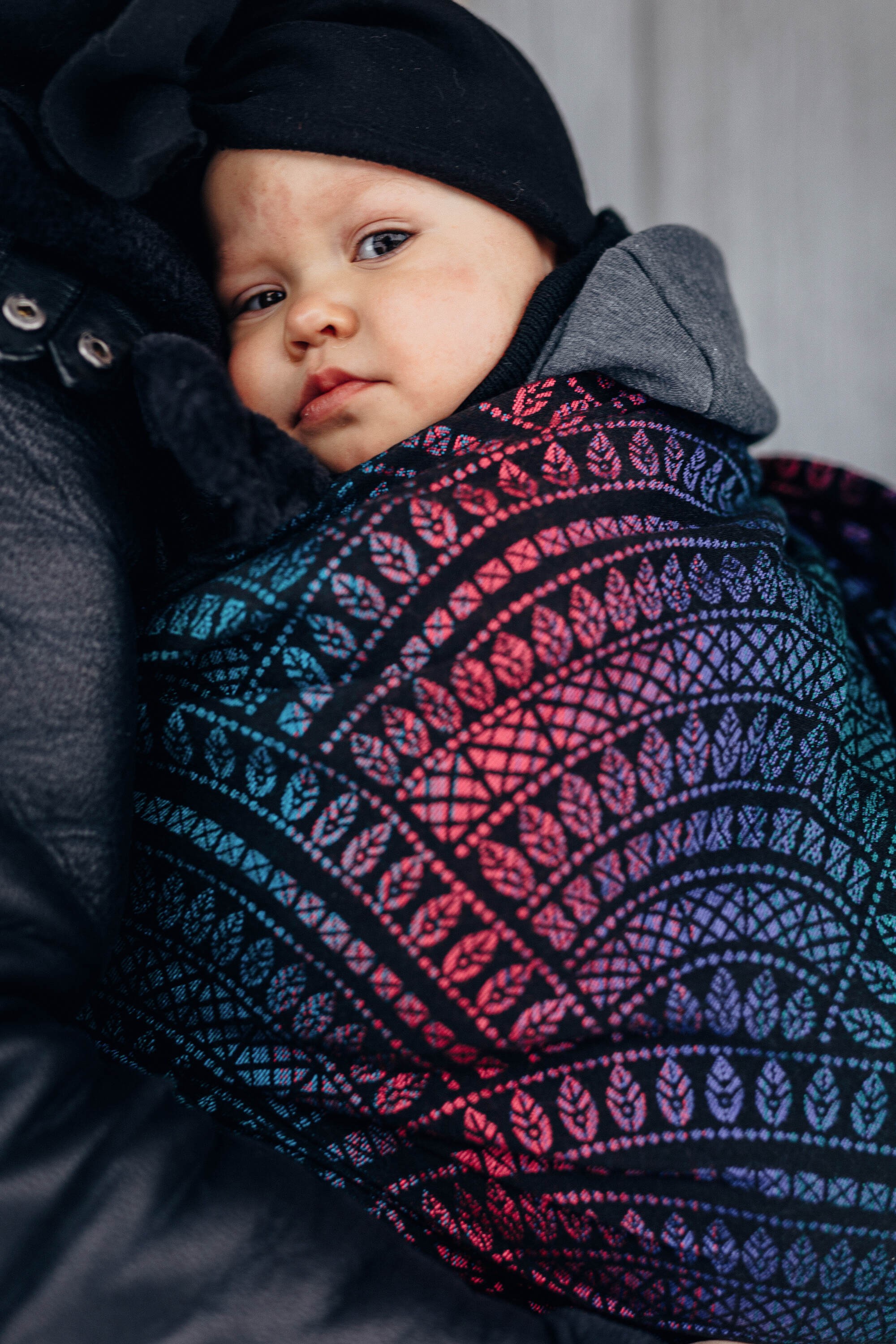 LennyLamb Ring Sling Peacock's Tail - Black Opal