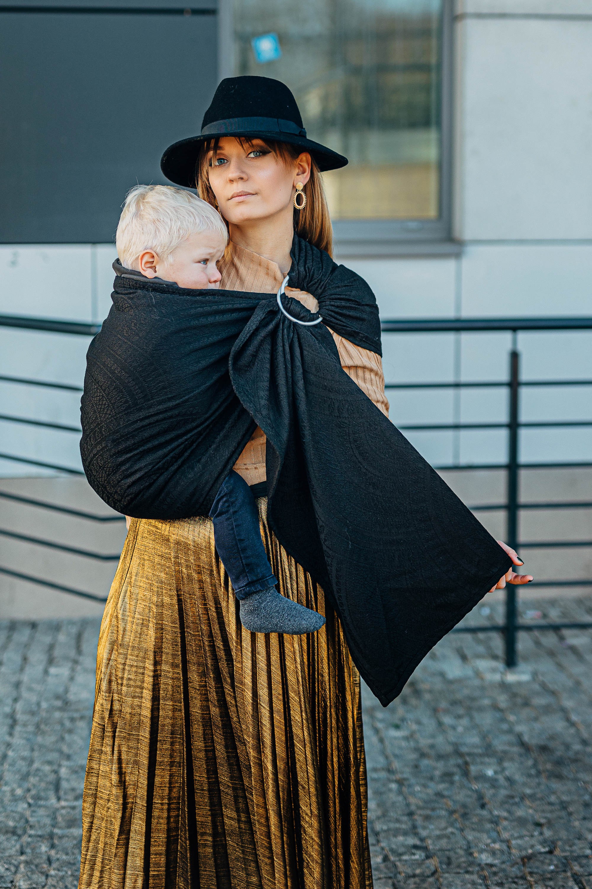 LennyLamb Ring Sling Peacock's Tail - Pitch Black
