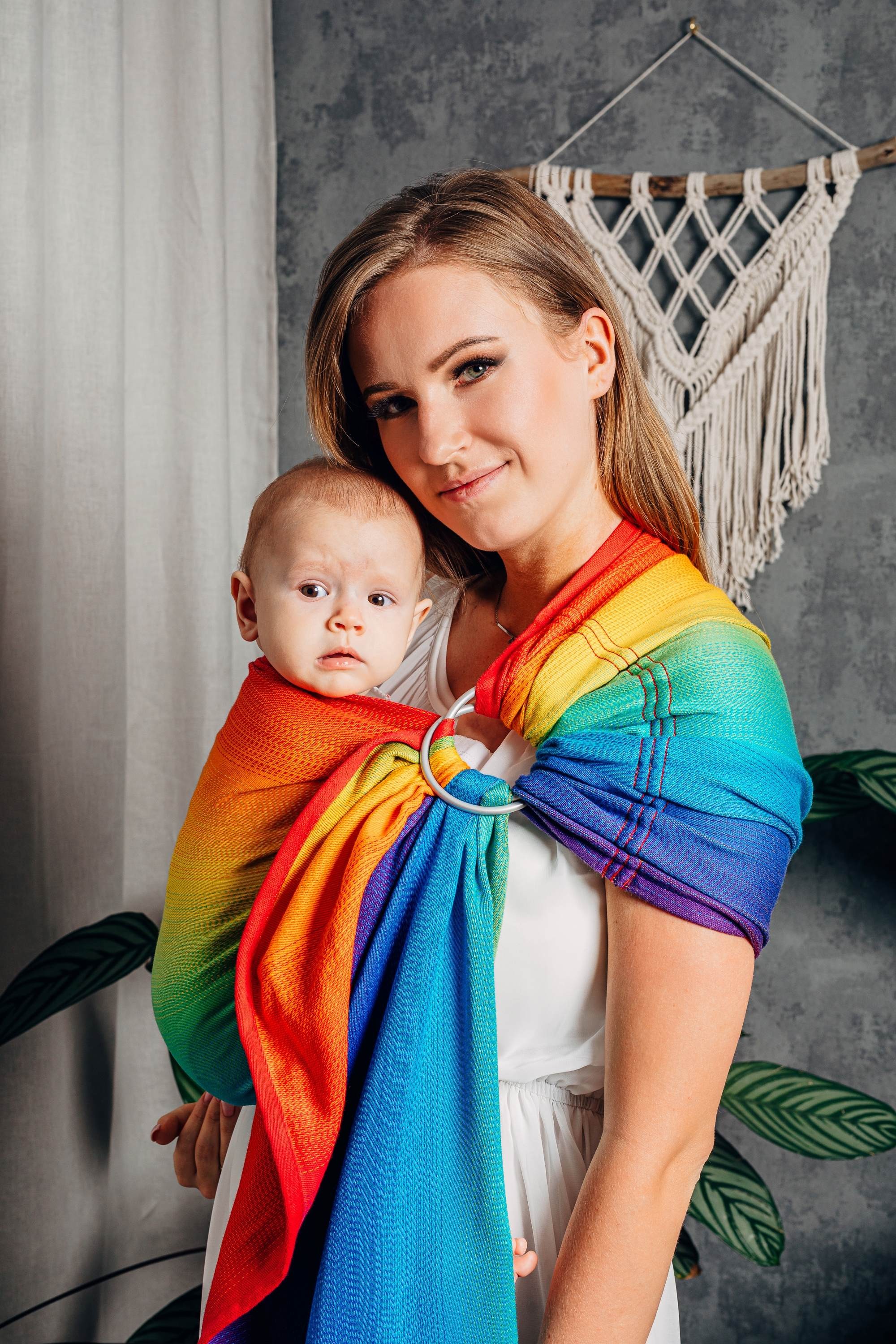 LennyLamb Ring Sling Rainbow Baby