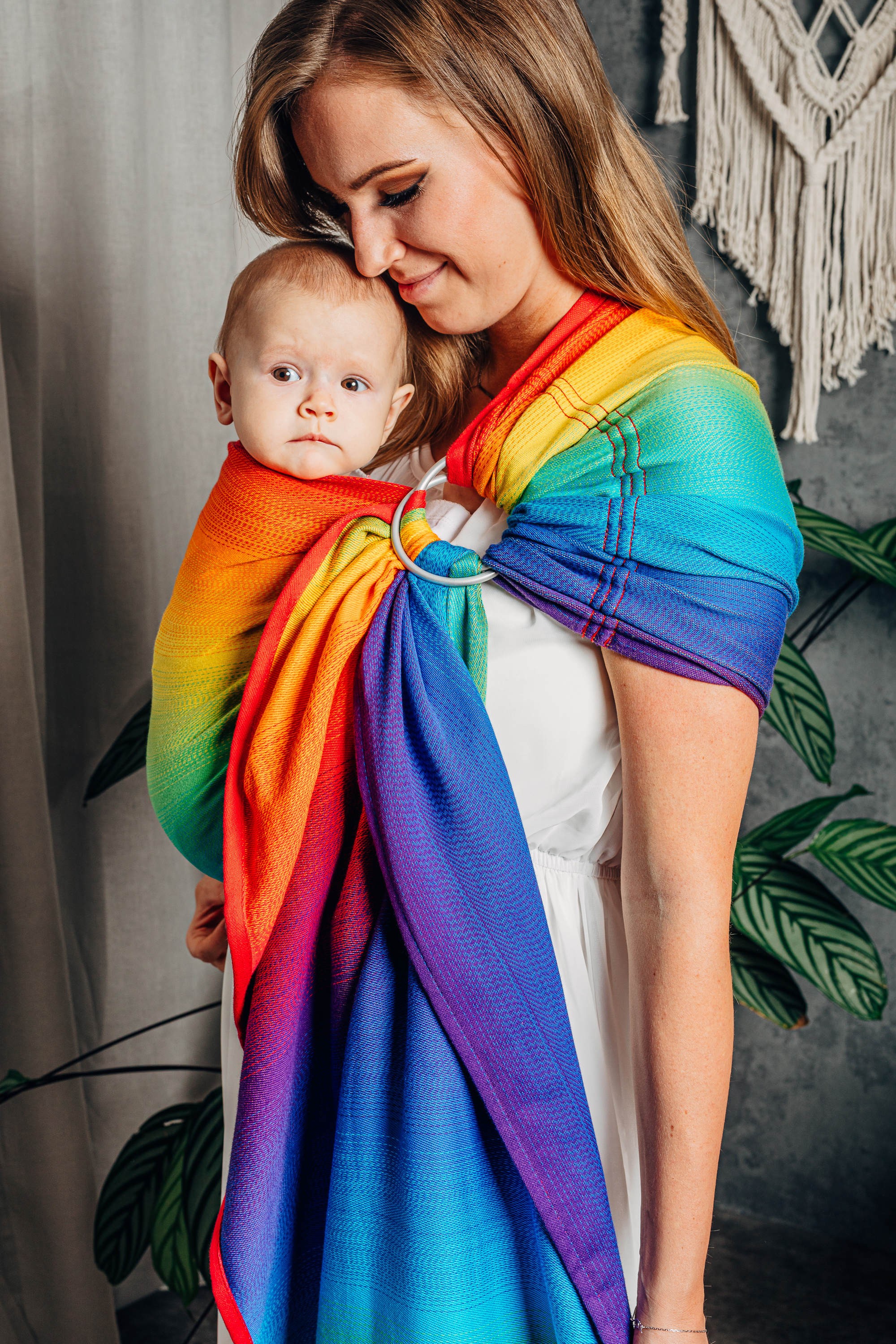 LennyLamb Ring Sling Rainbow Baby