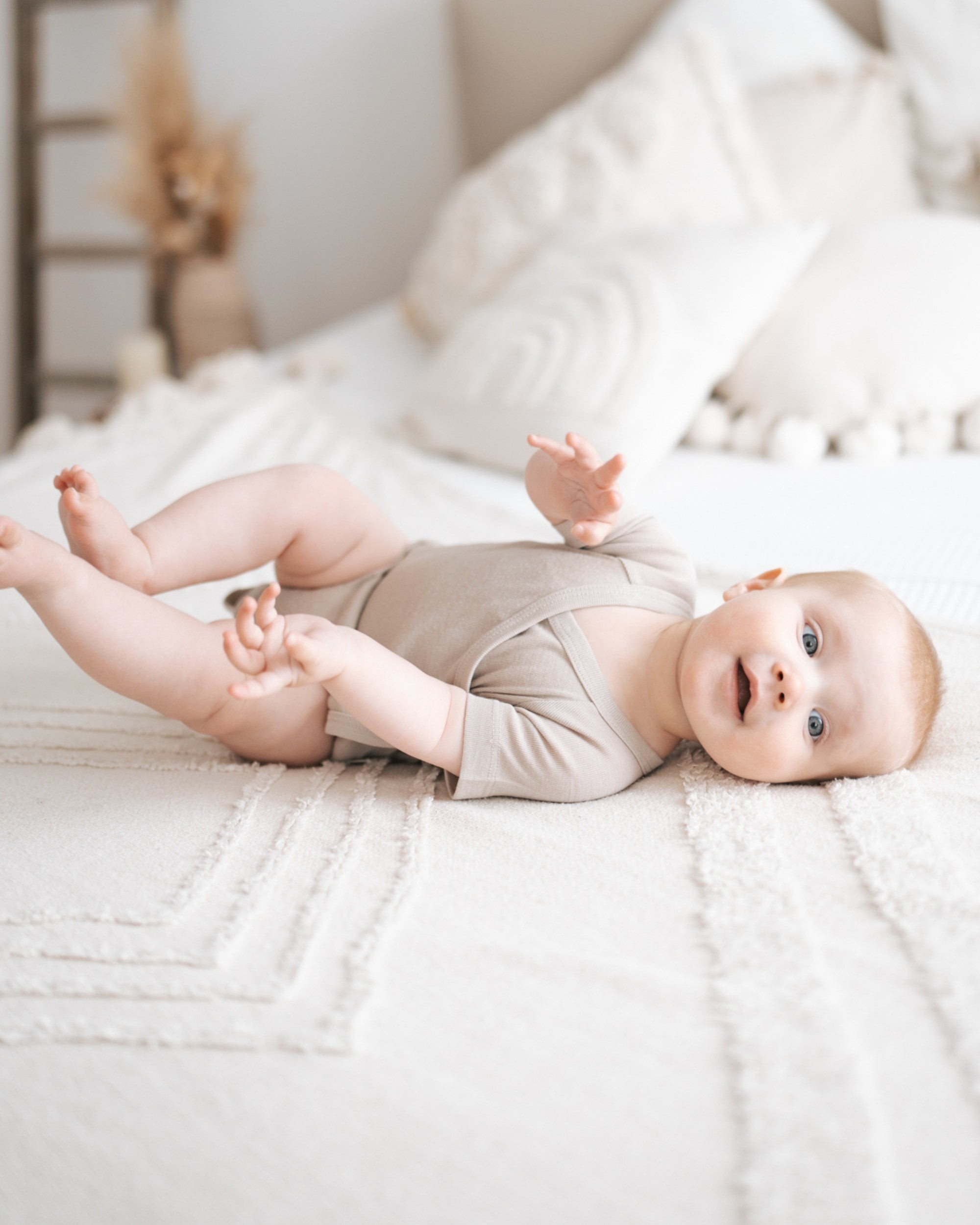 Wool-Silk Short Sleeve Wrap Bodysuit – Clay