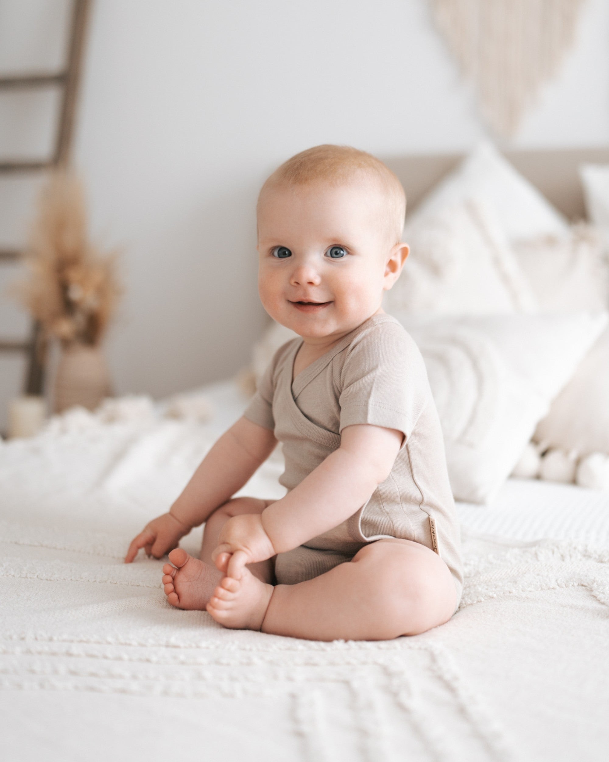 Wool-Silk Short Sleeve Wrap Bodysuit – Clay