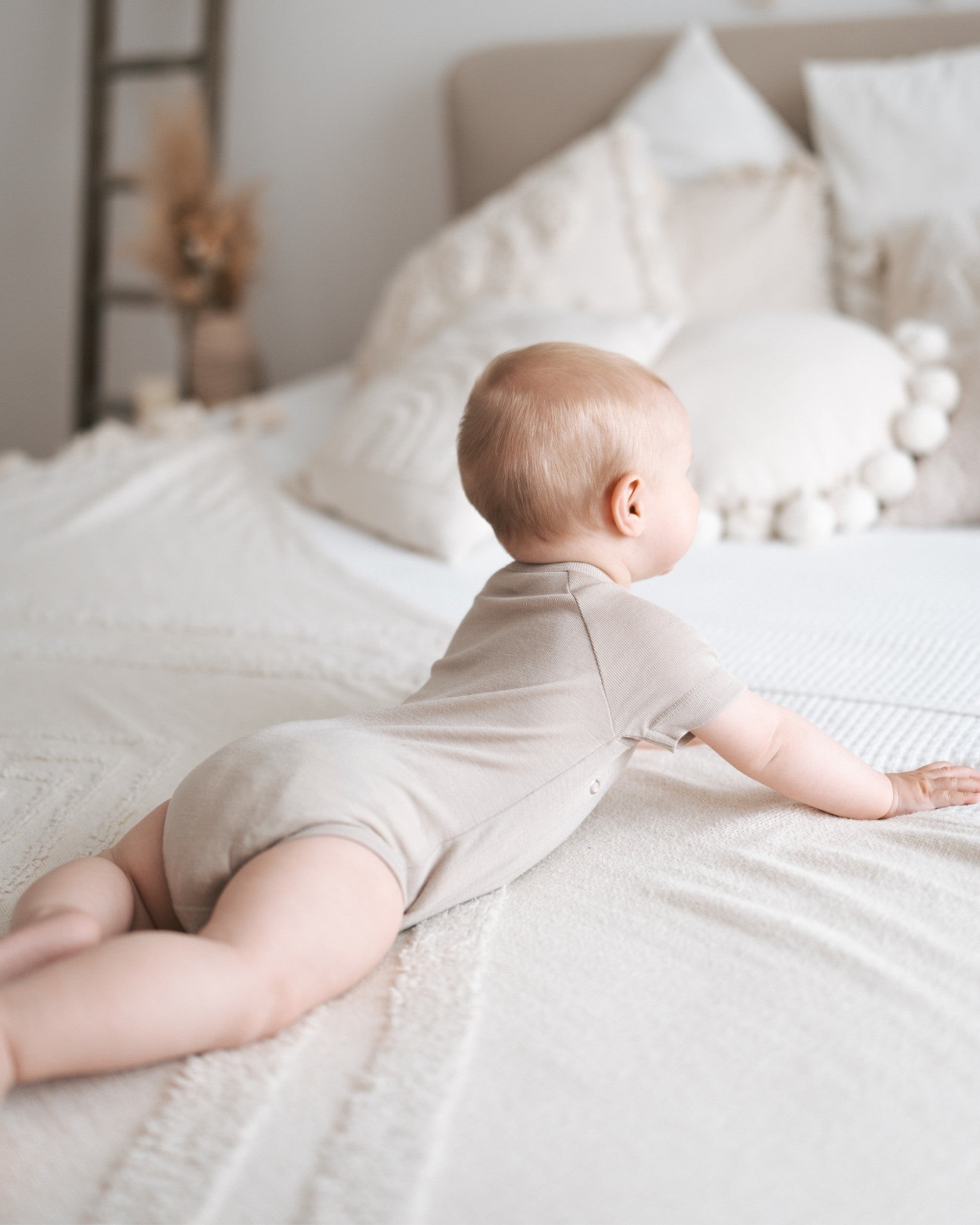 Wool-Silk Short Sleeve Wrap Bodysuit – Clay