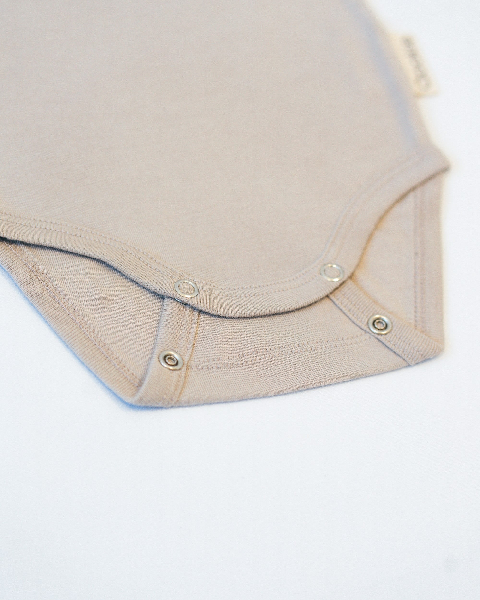 Wool-Silk Short Sleeve Bodysuit – Clay