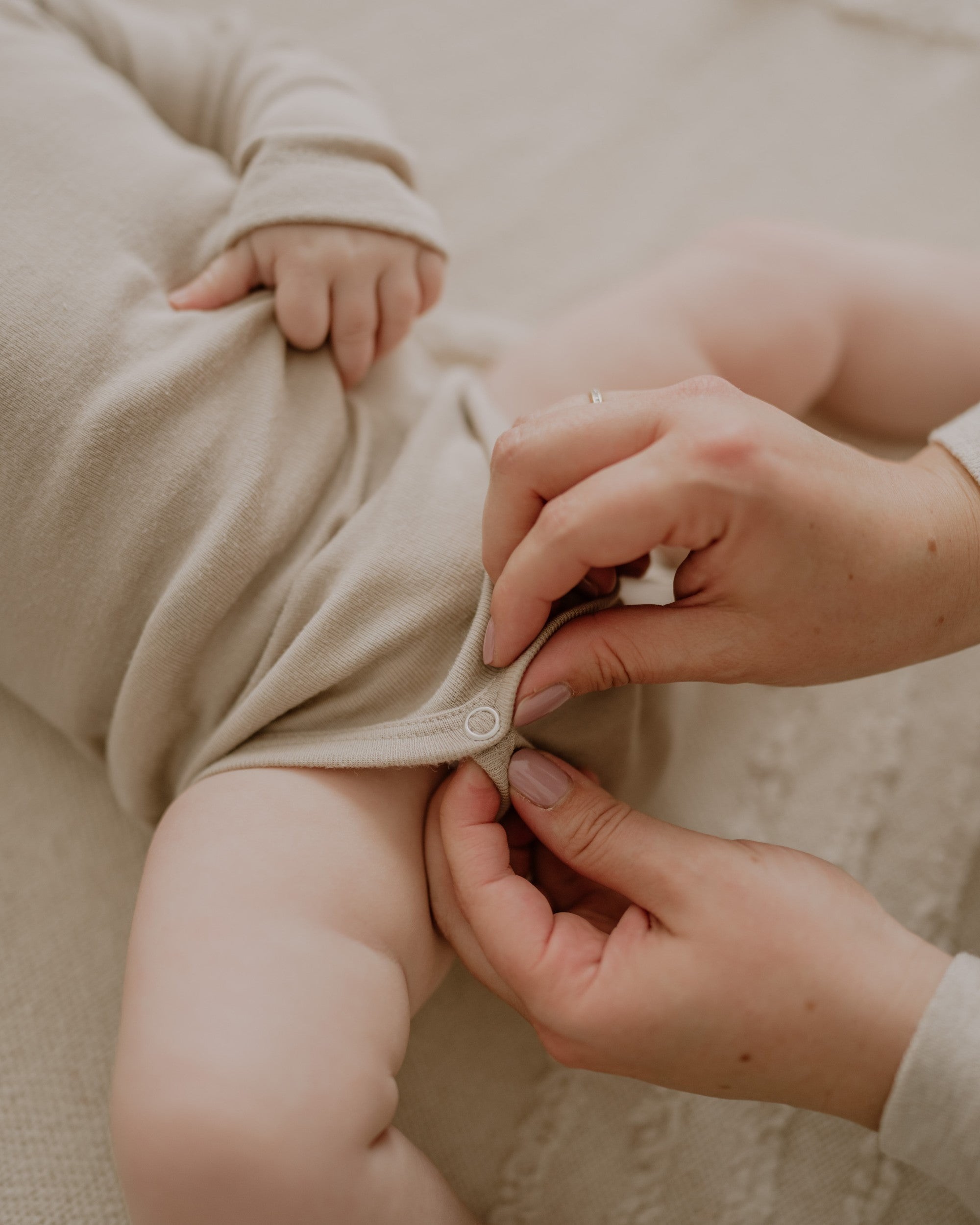 Wool-Silk Long Sleeve Bodysuit – Clay