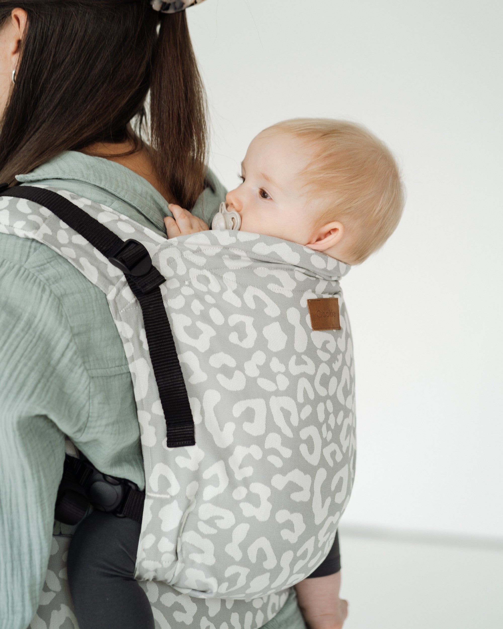 Qookie Ultimo carrier - Leo Grey