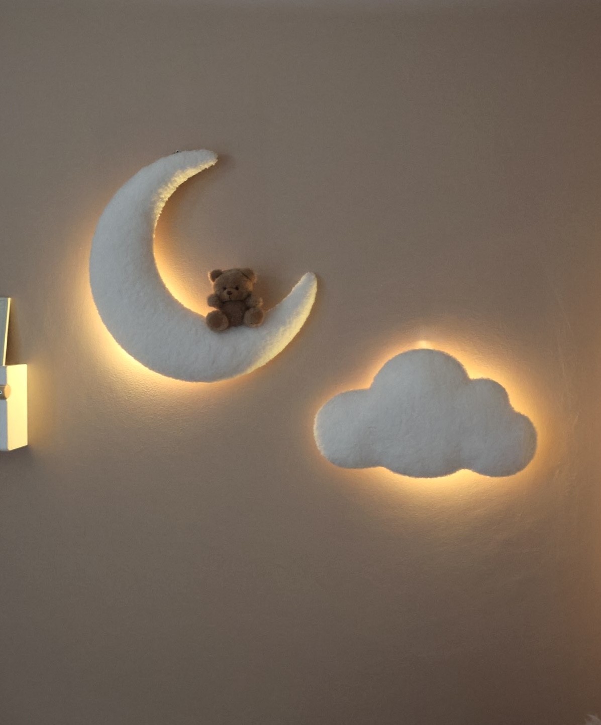 Little Loua seinavalgusti Moon & Teddy