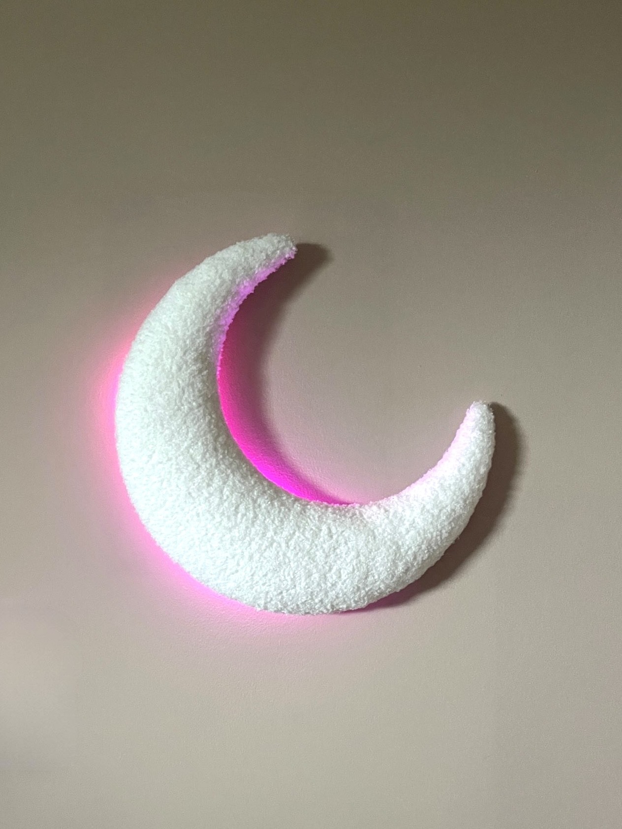 Little Loua seinavalgusti Moon