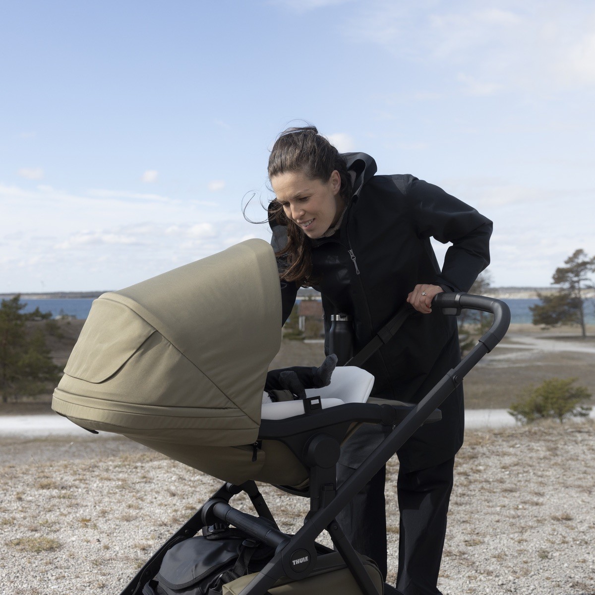Thule Charm vankrikomplekt + Maple CONNECT turvahäll + Alfi CONNECT isofix