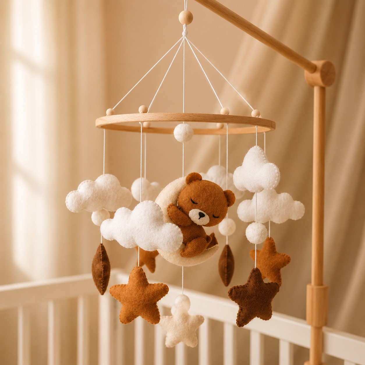 Little Loua voodikarussell Sleeping Teddy