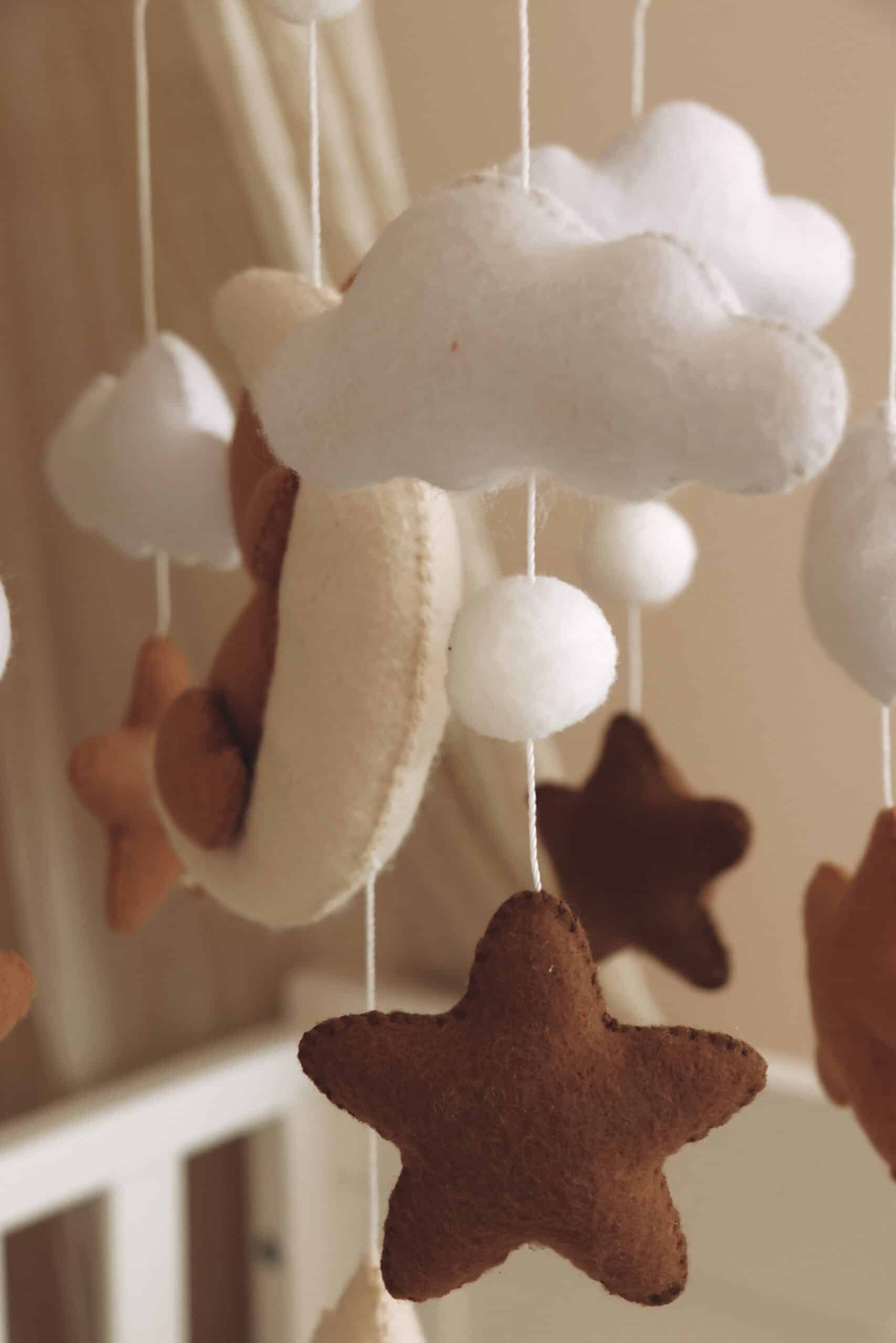 Little Loua voodikarussell Sleeping Teddy
