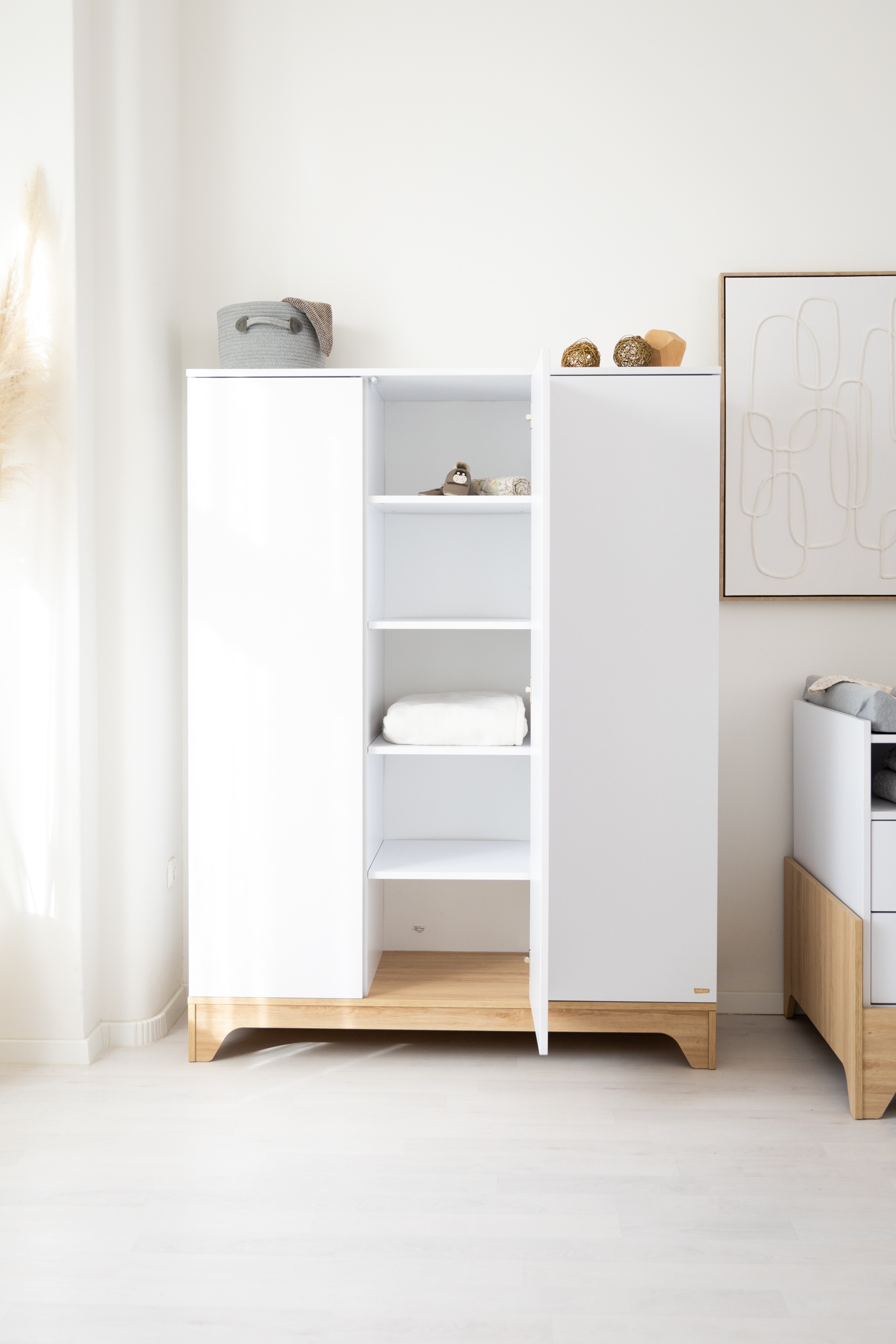 Lumina White riidekapp XL