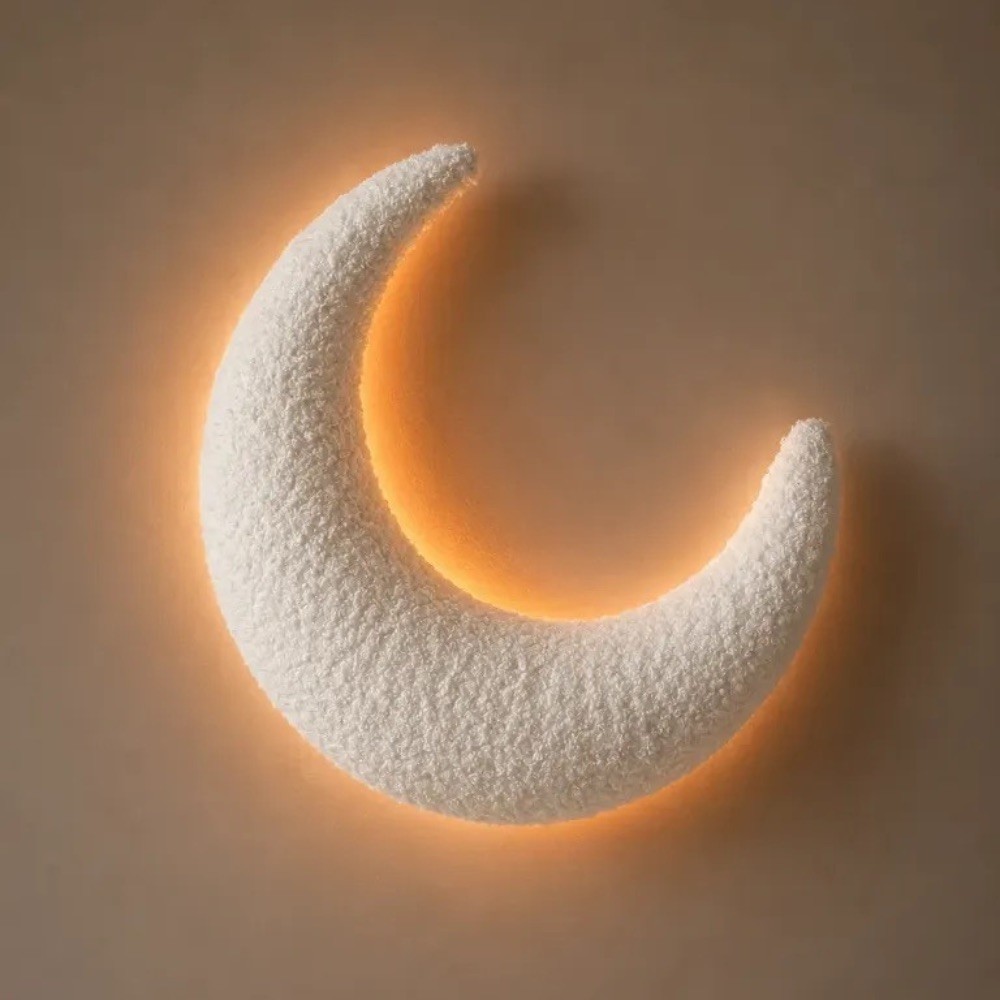 Little Loua seinavalgusti Moon
